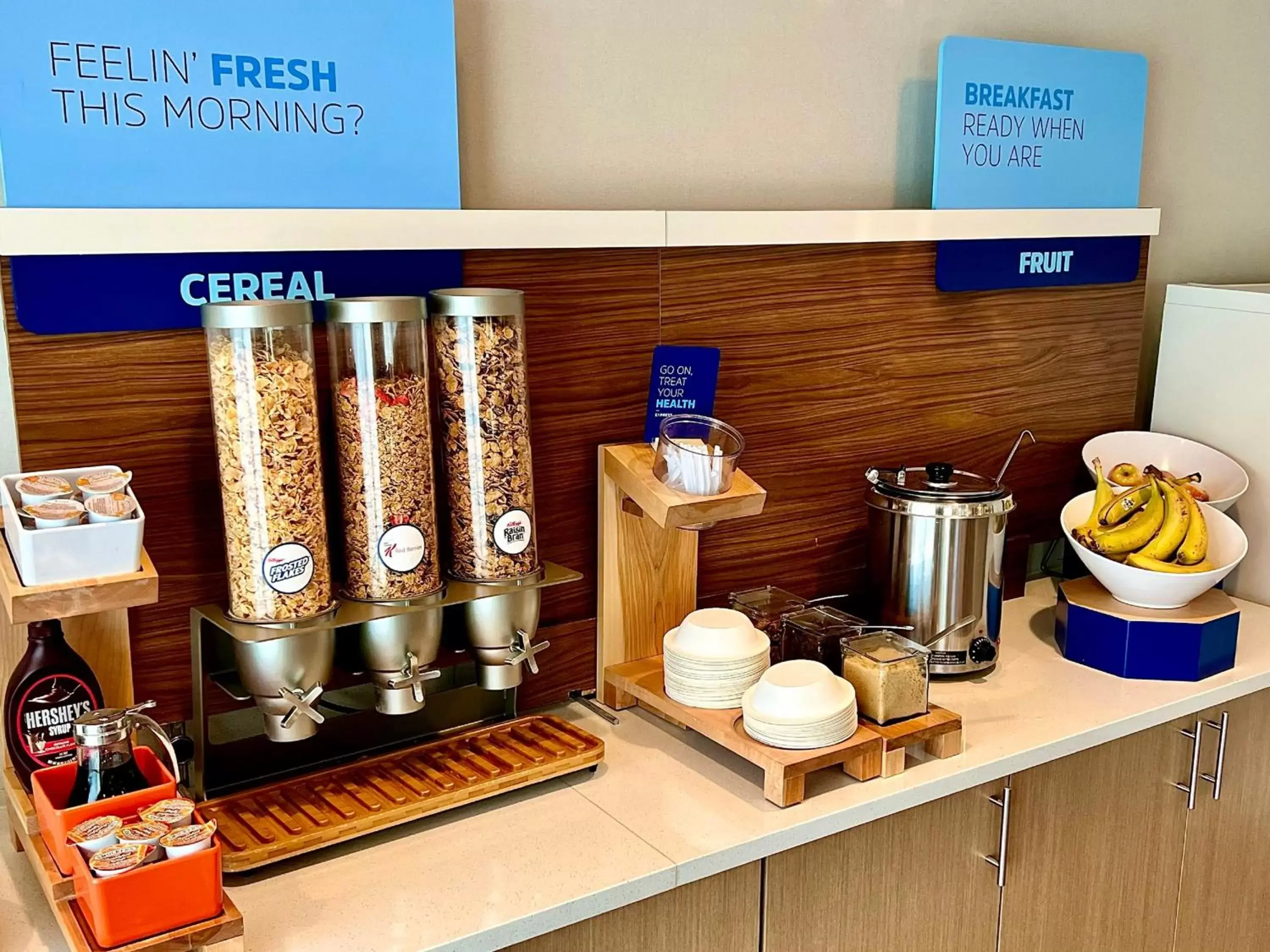 Breakfast in Holiday Inn Express Hotel & Suites Tampa-Oldsmar by IHG Breakfast in Holiday Inn Express Hotel & Suites Tampa-Oldsmar by IHG