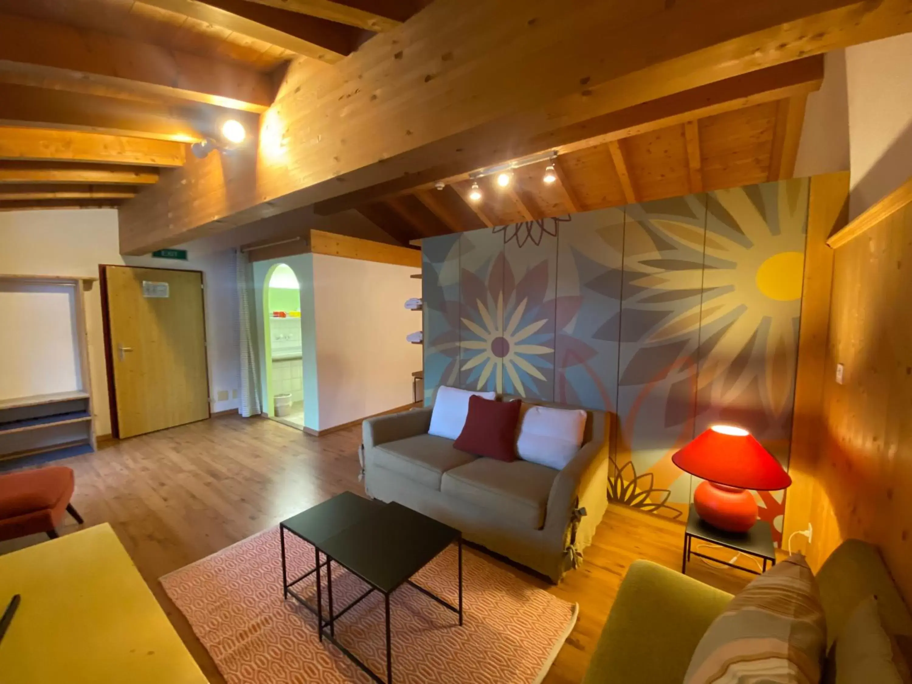 Photo of the whole room in Sport-Lodge Klosters