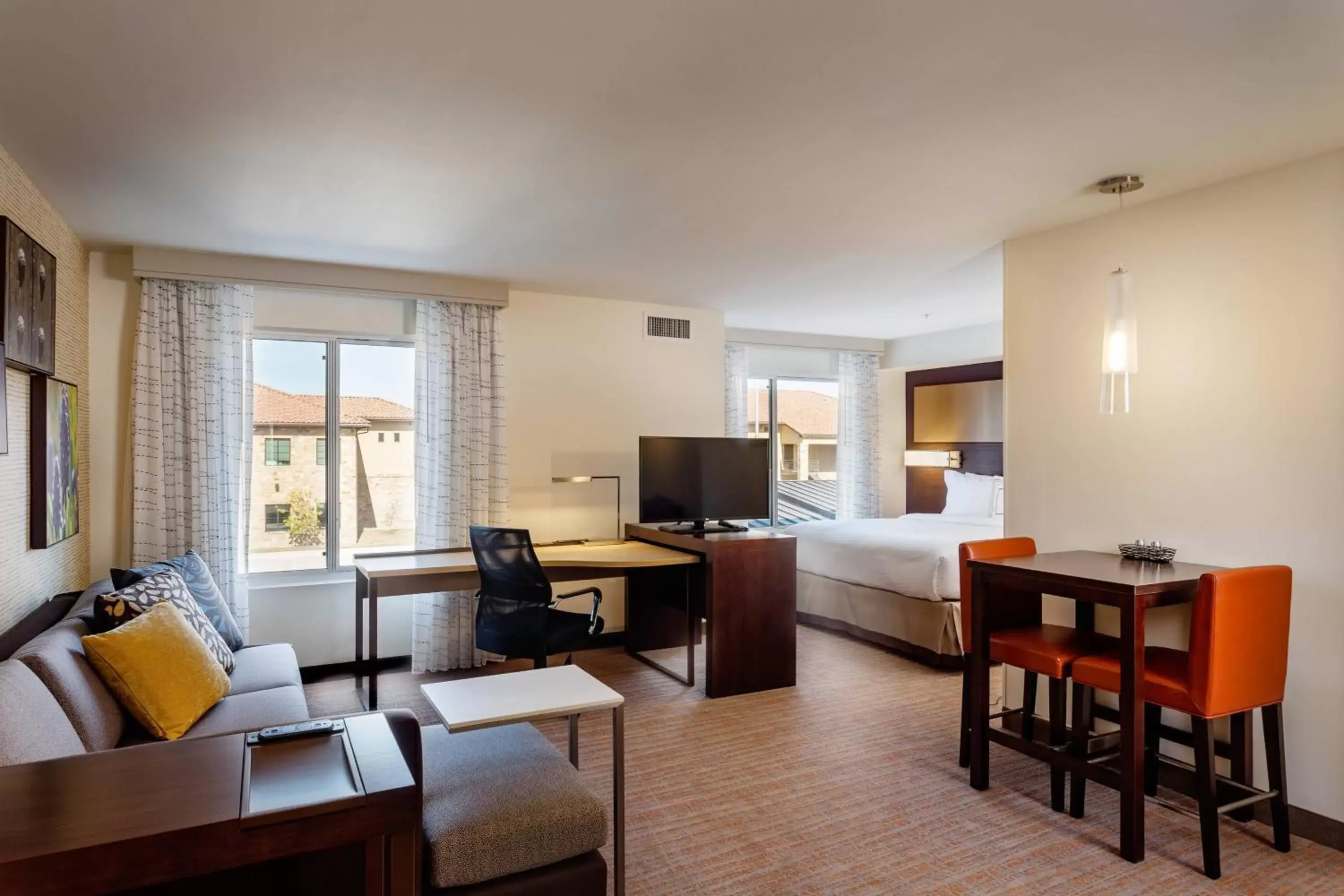 Living room, Seating Area in Residence Inn by Marriott Austin Lake Austin/River Place