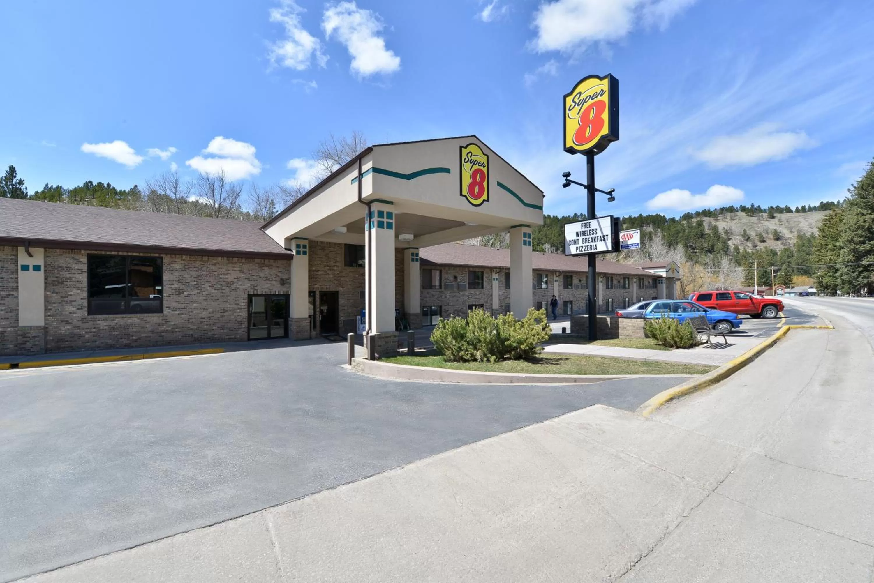 Facade/entrance in Super 8 by Wyndham Deadwood Black Hills Area
