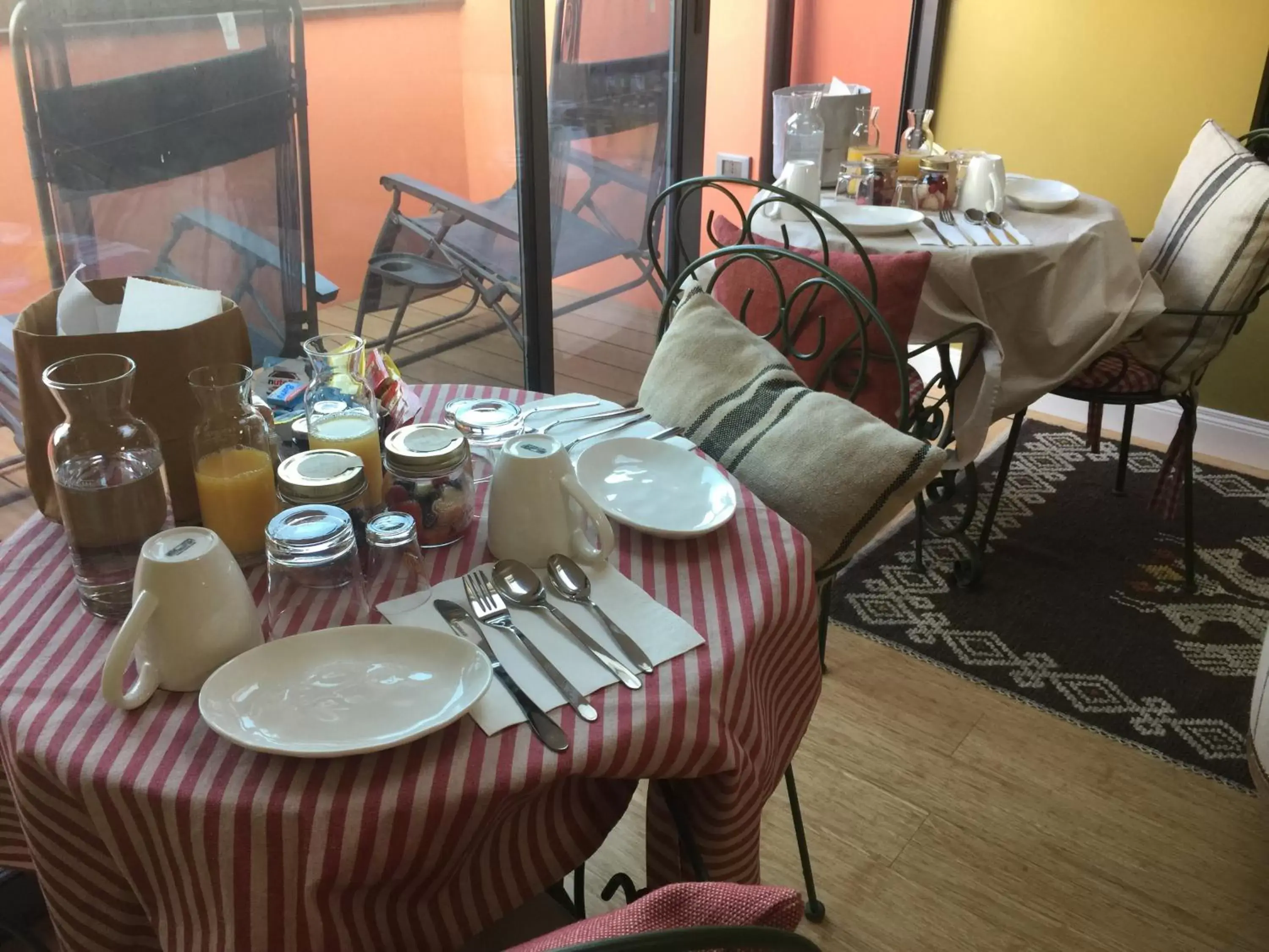 Breakfast, Restaurant/Places to Eat in B&B Via Roma 41