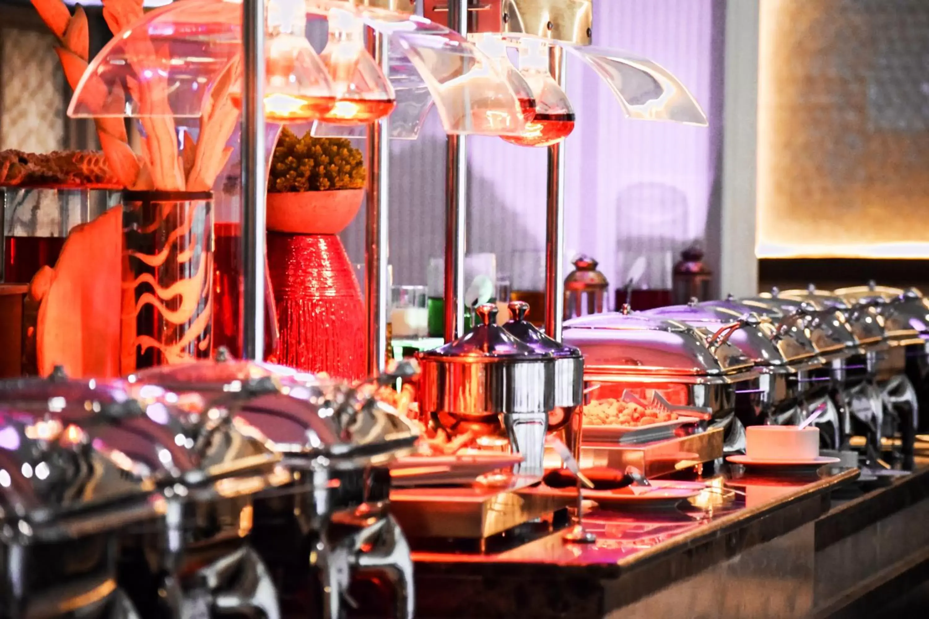 Restaurant/places to eat in Sapphire Plaza Hotel Restaurant/places to eat in Sapphire Plaza Hotel