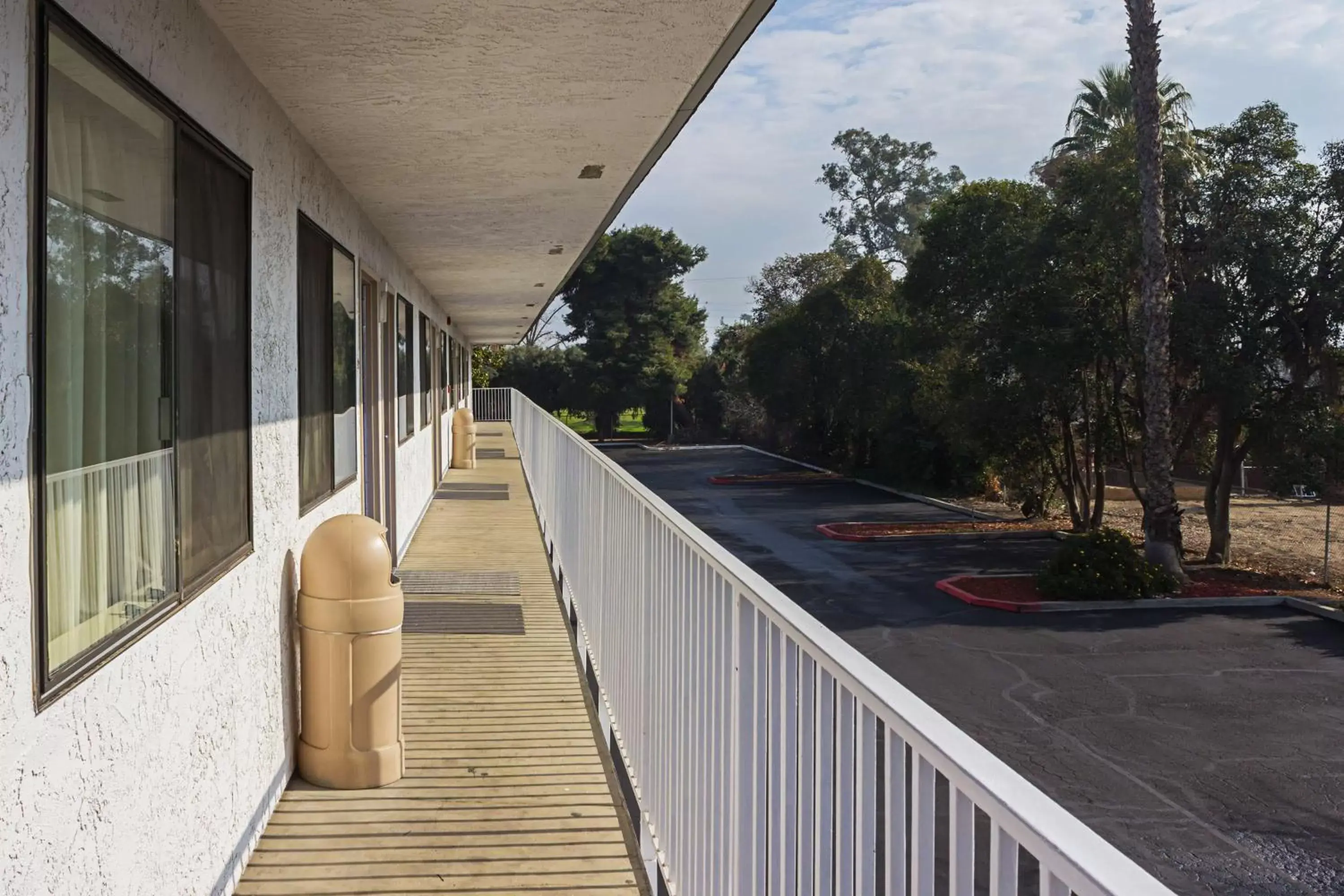 Property building, Balcony/Terrace in Motel 6-Porterville, CA