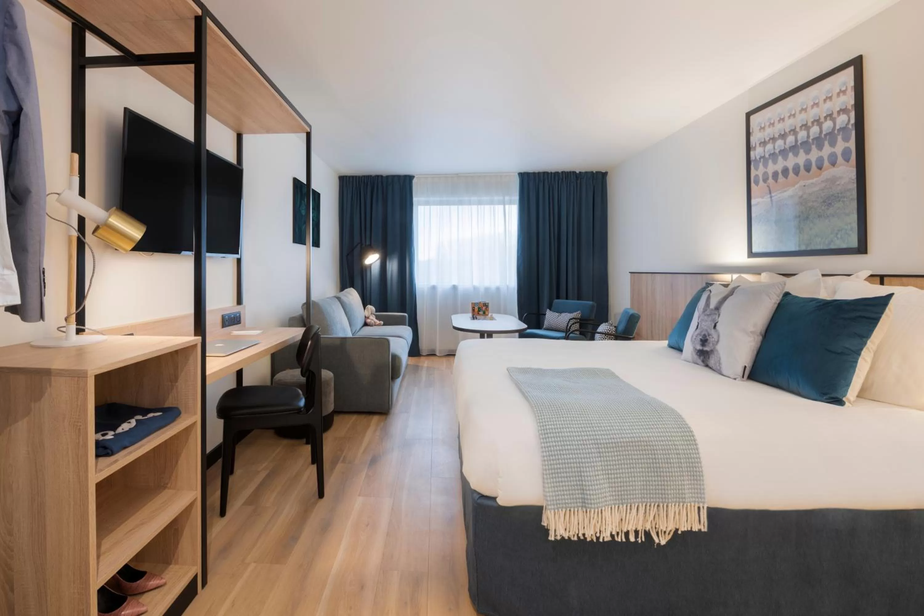 Photo of the whole room, Bed in Tulip Residences Joinville-Le-Pont
