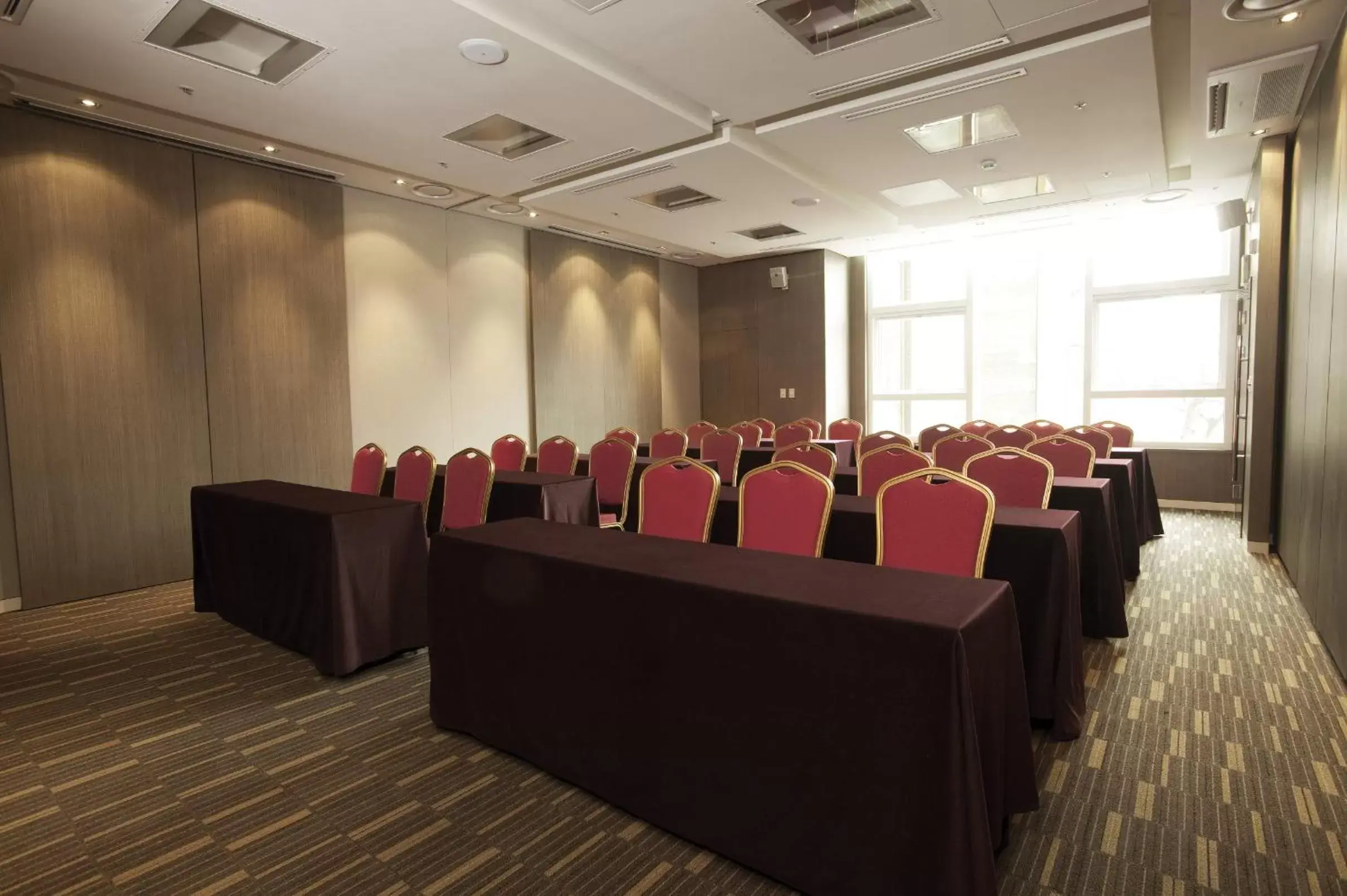 Meeting/conference room in LOTTE City Hotel Ulsan