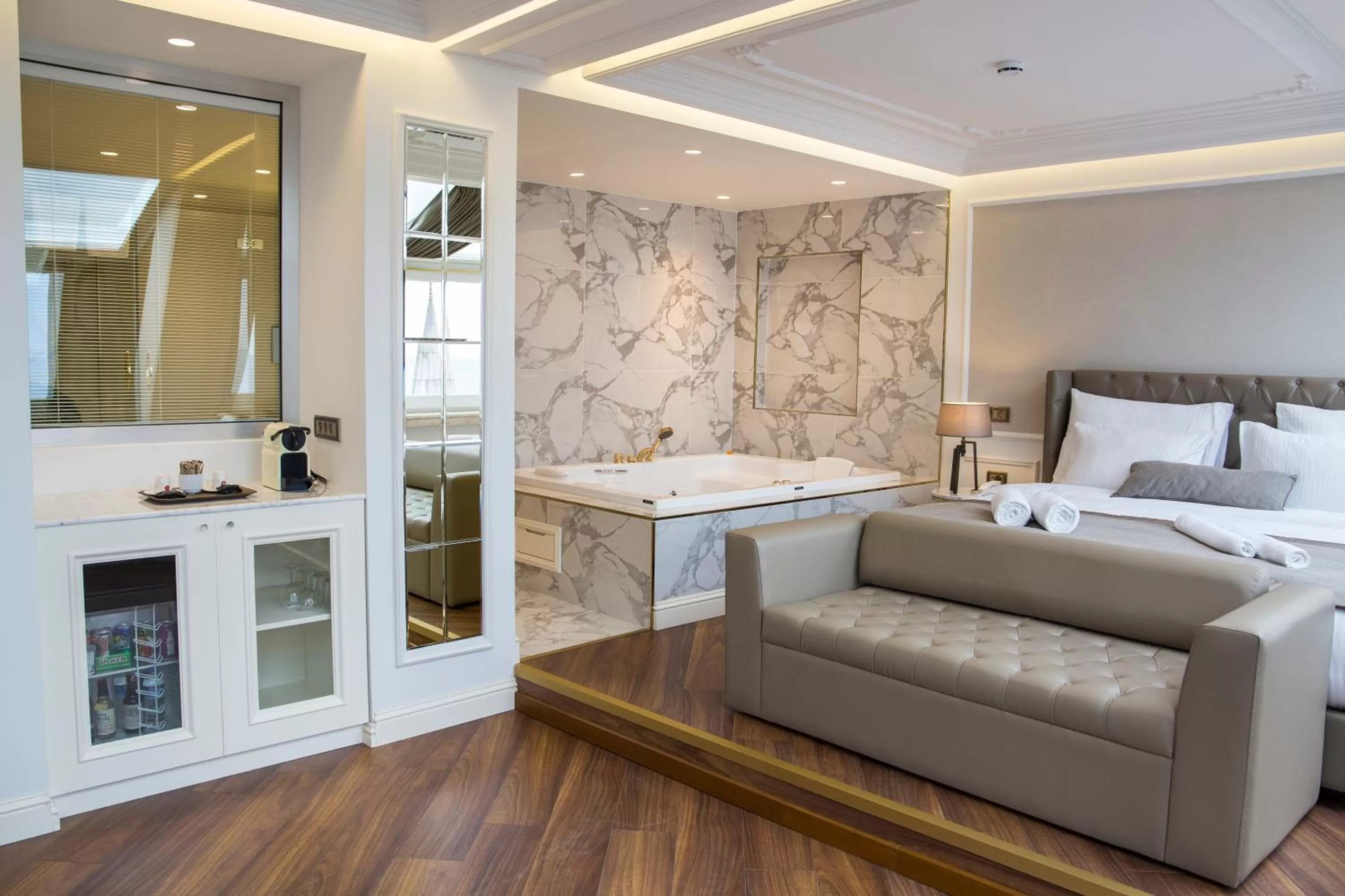 Mina Hotel - Special Category