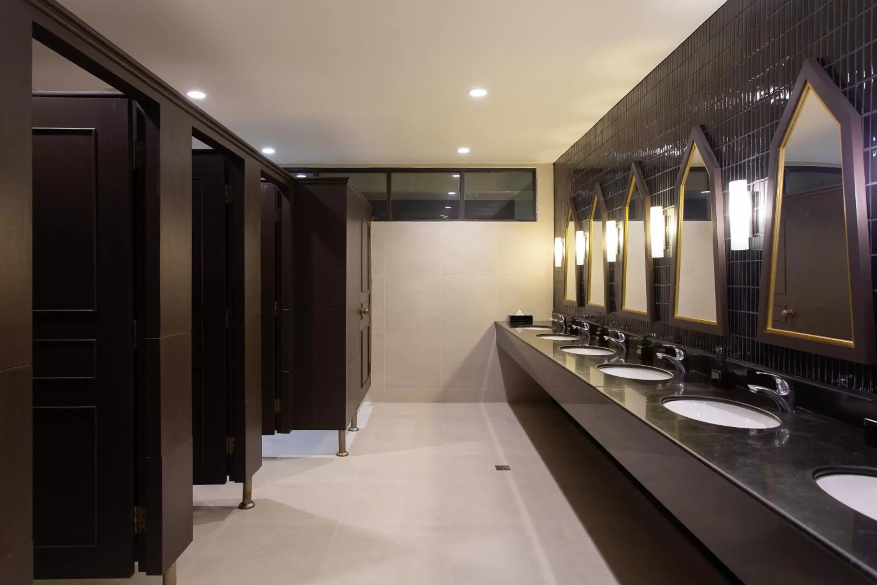 Toilet, Bathroom in Krabi Heritage Hotel - SHA Extra Plus