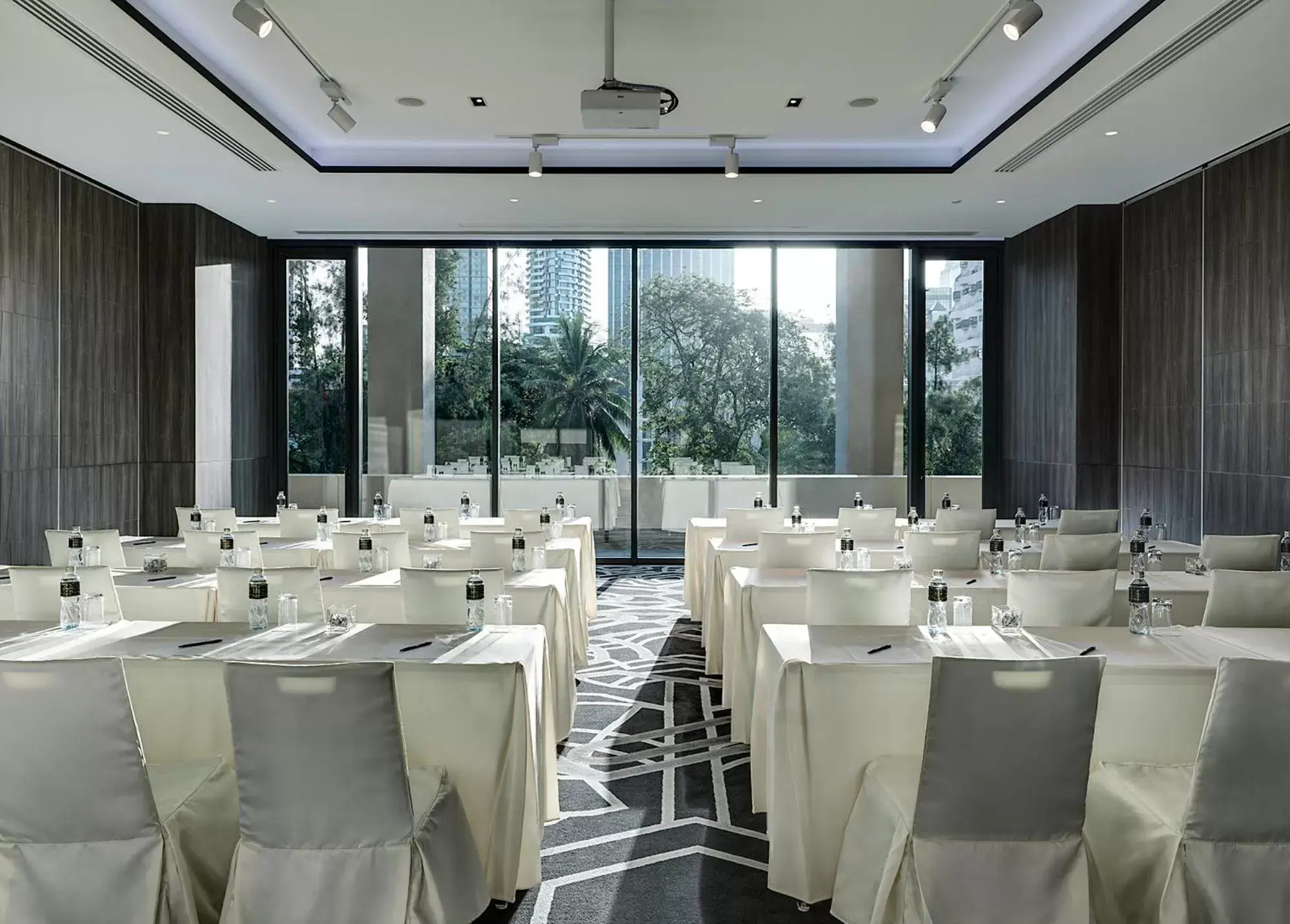 Banquet/Function facilities, Banquet Facilities in Bliston Suwan Park View - SHA Plus