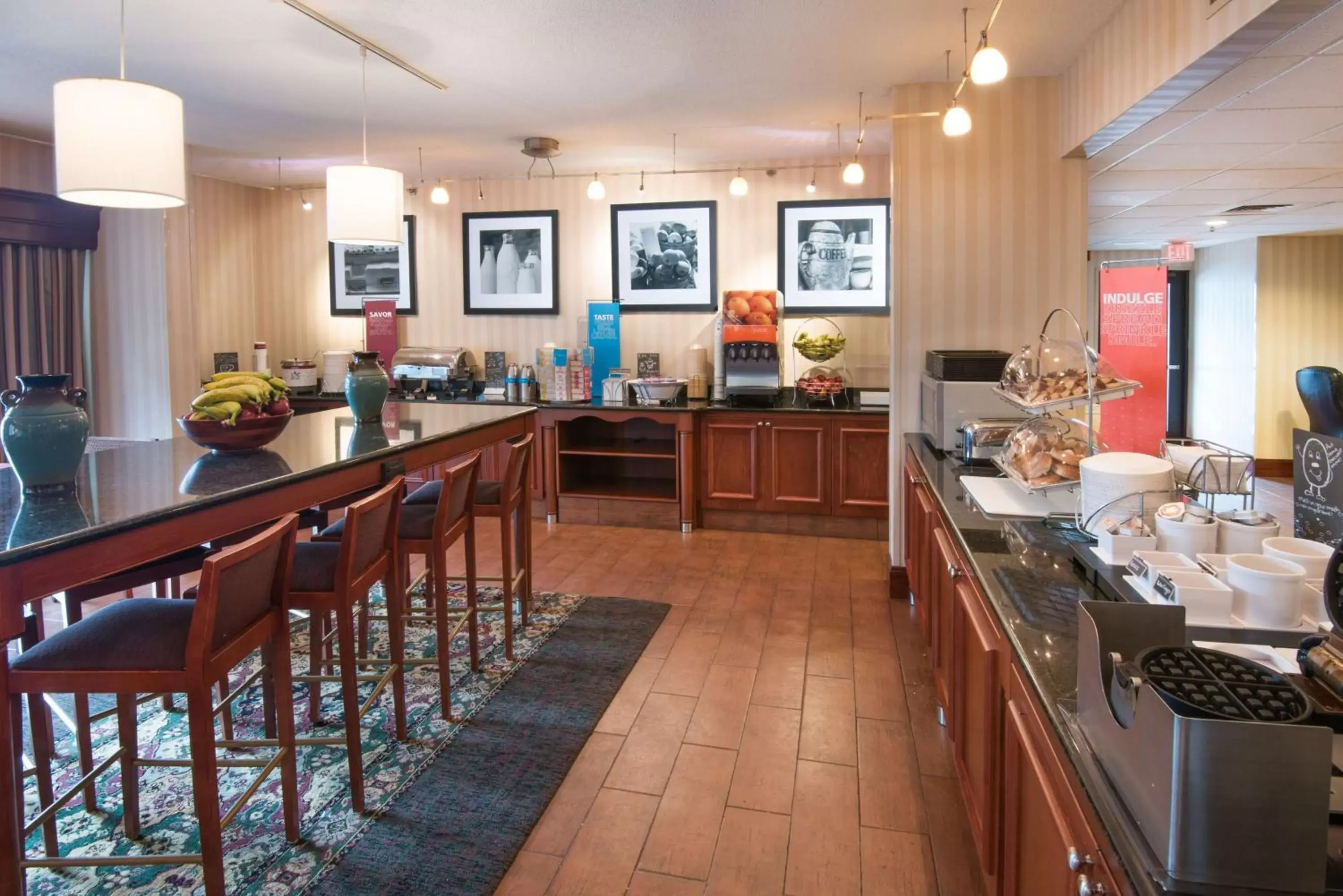 Dining area, Restaurant/Places to Eat in Hampton Inn Bridgeport/Clarksburg