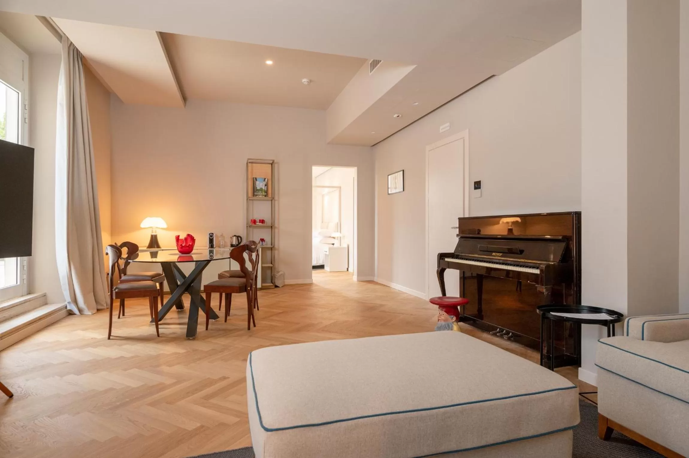 Seating area, Bed in Palazzo BelVedere