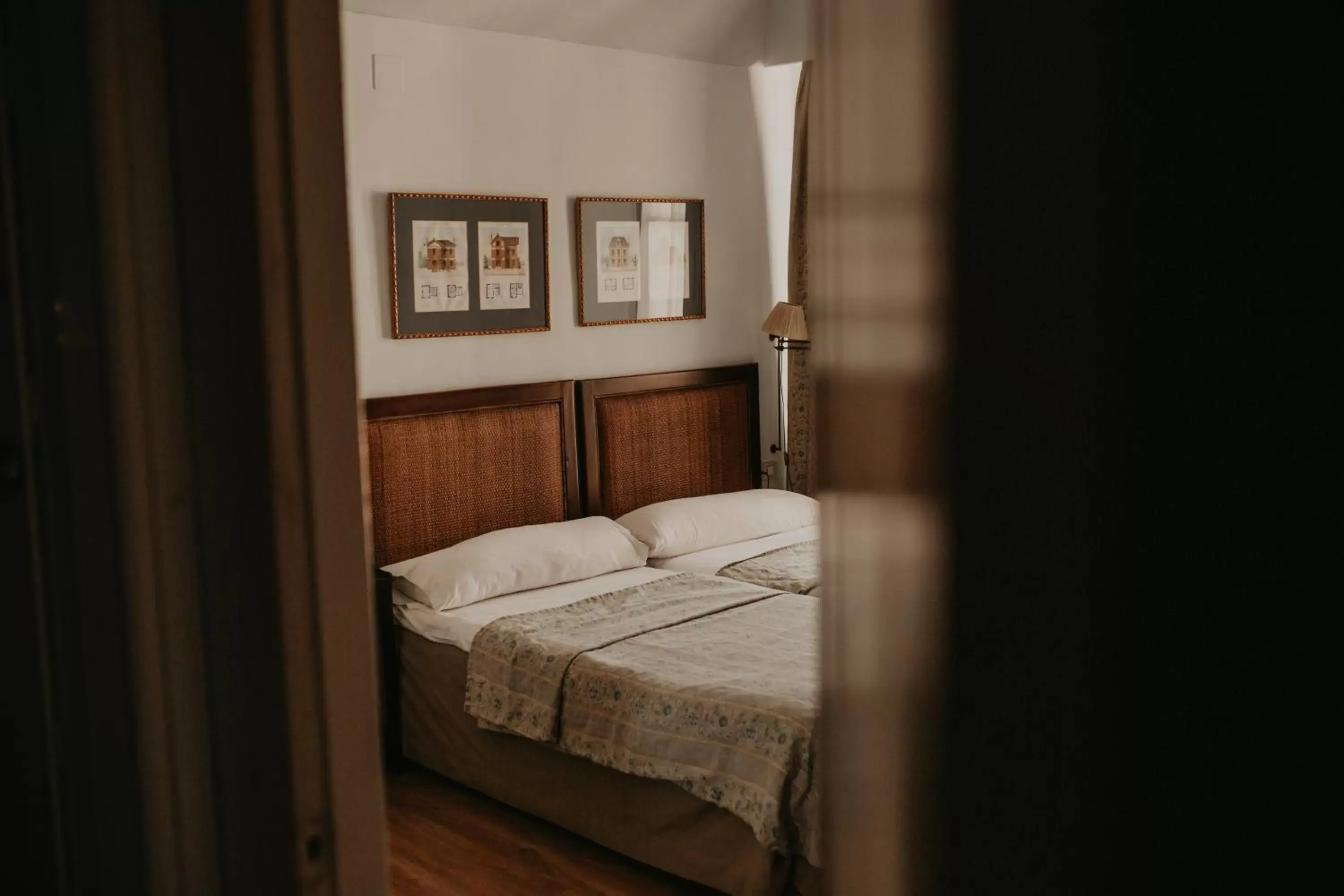 Bed in Hotel Posada de Valdezufre