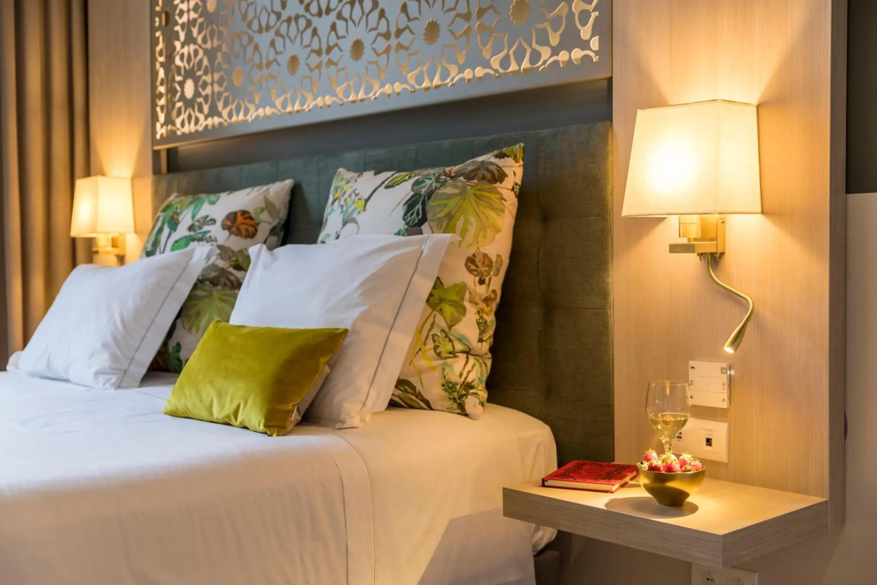Decorative detail, Bed in Hotel Estrela De Fatima