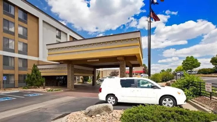 Property Building in Greenwood Inn