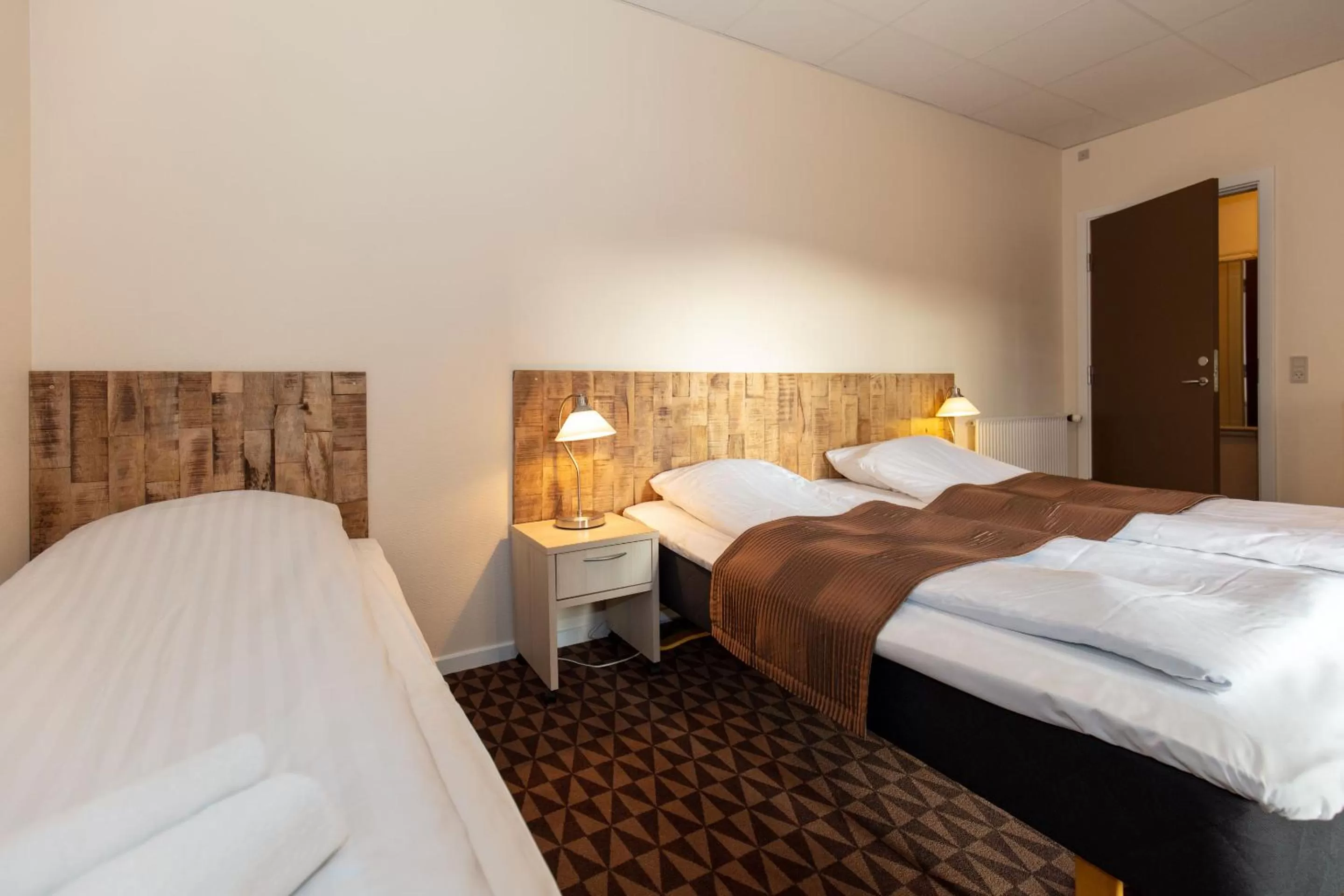 Bed in Foldens Hotel