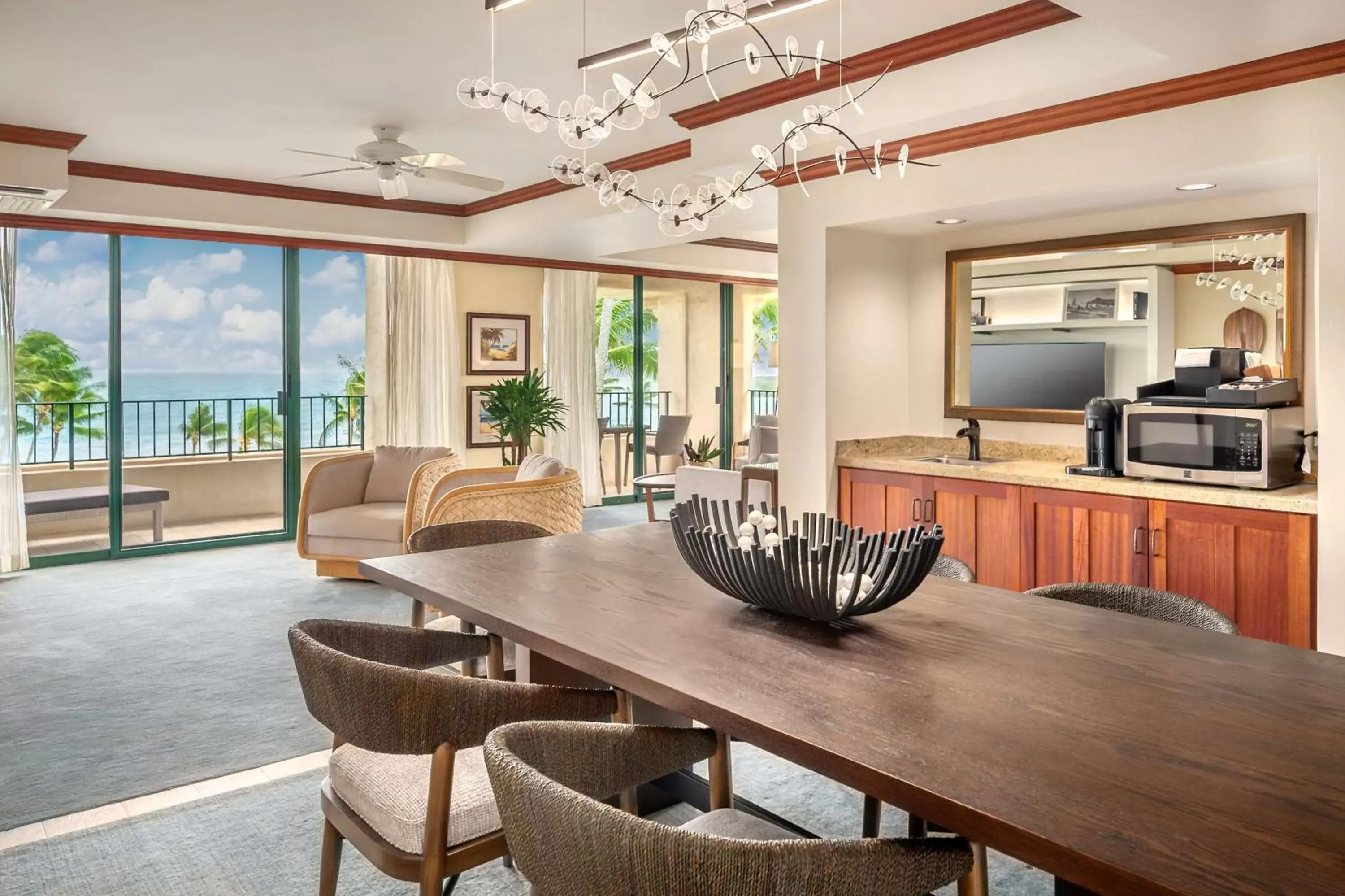 Photo of the whole room in Grand Hyatt Kauai Resort & Spa