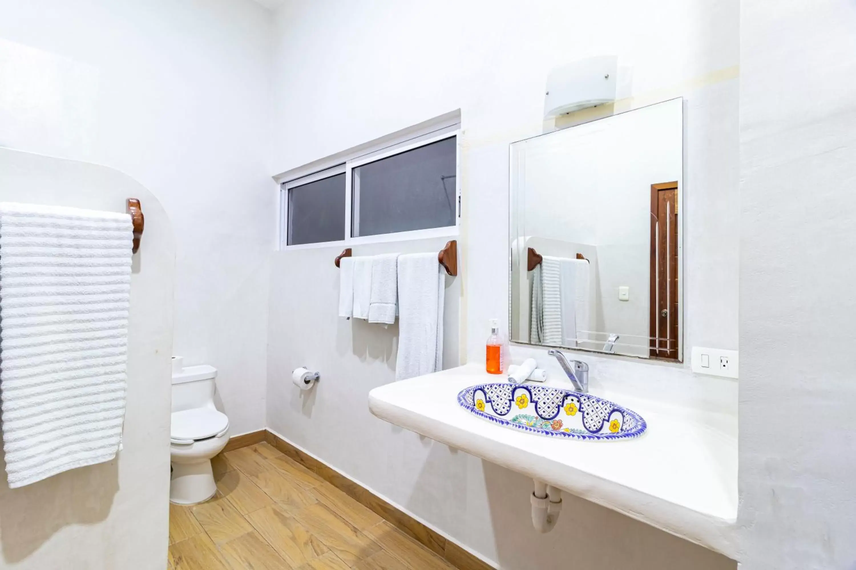 Toilet, Bathroom in Hotel & Suites Oasis Bacalar