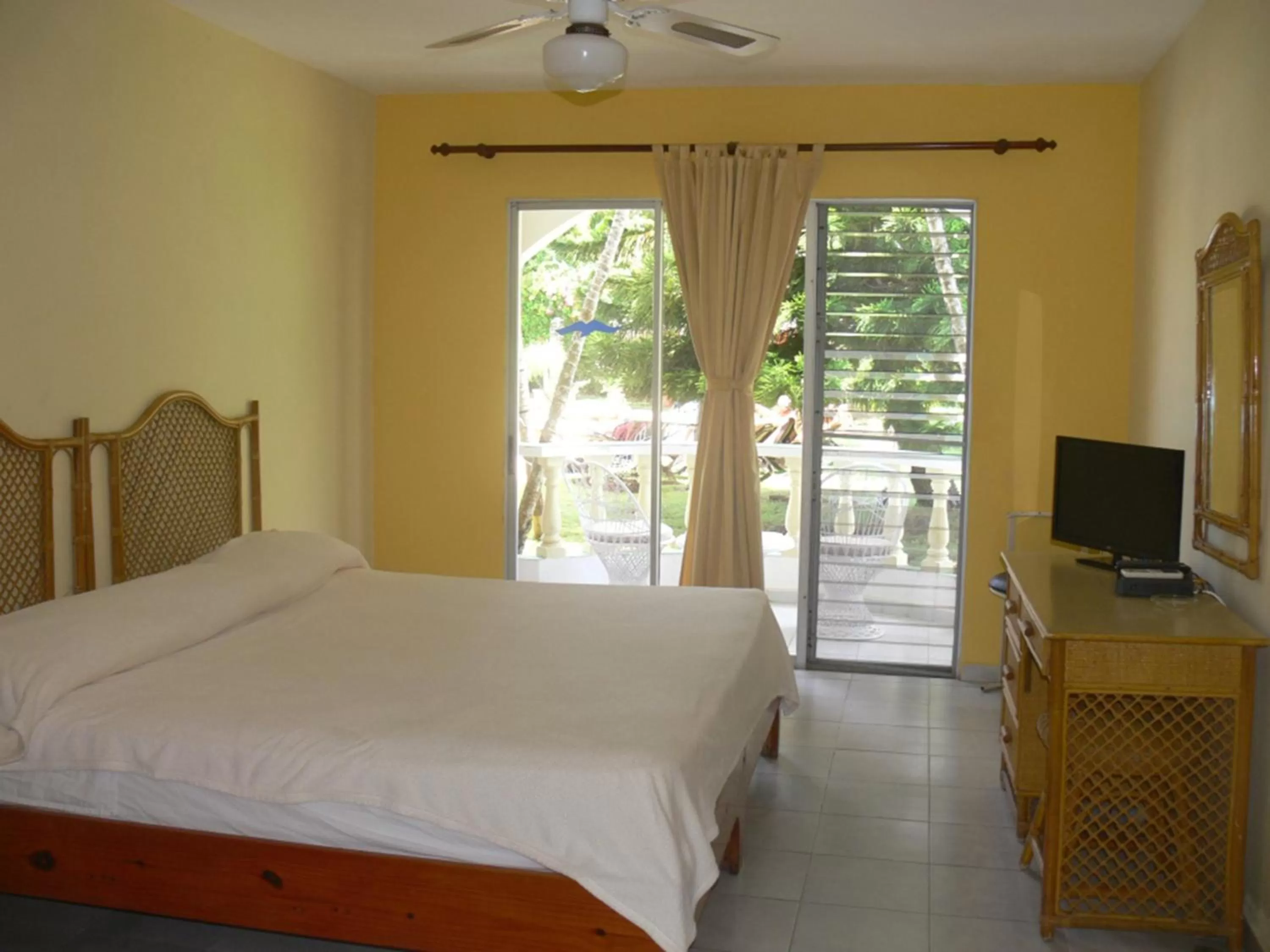Photo of the whole room, Bed in Hotel Voramar