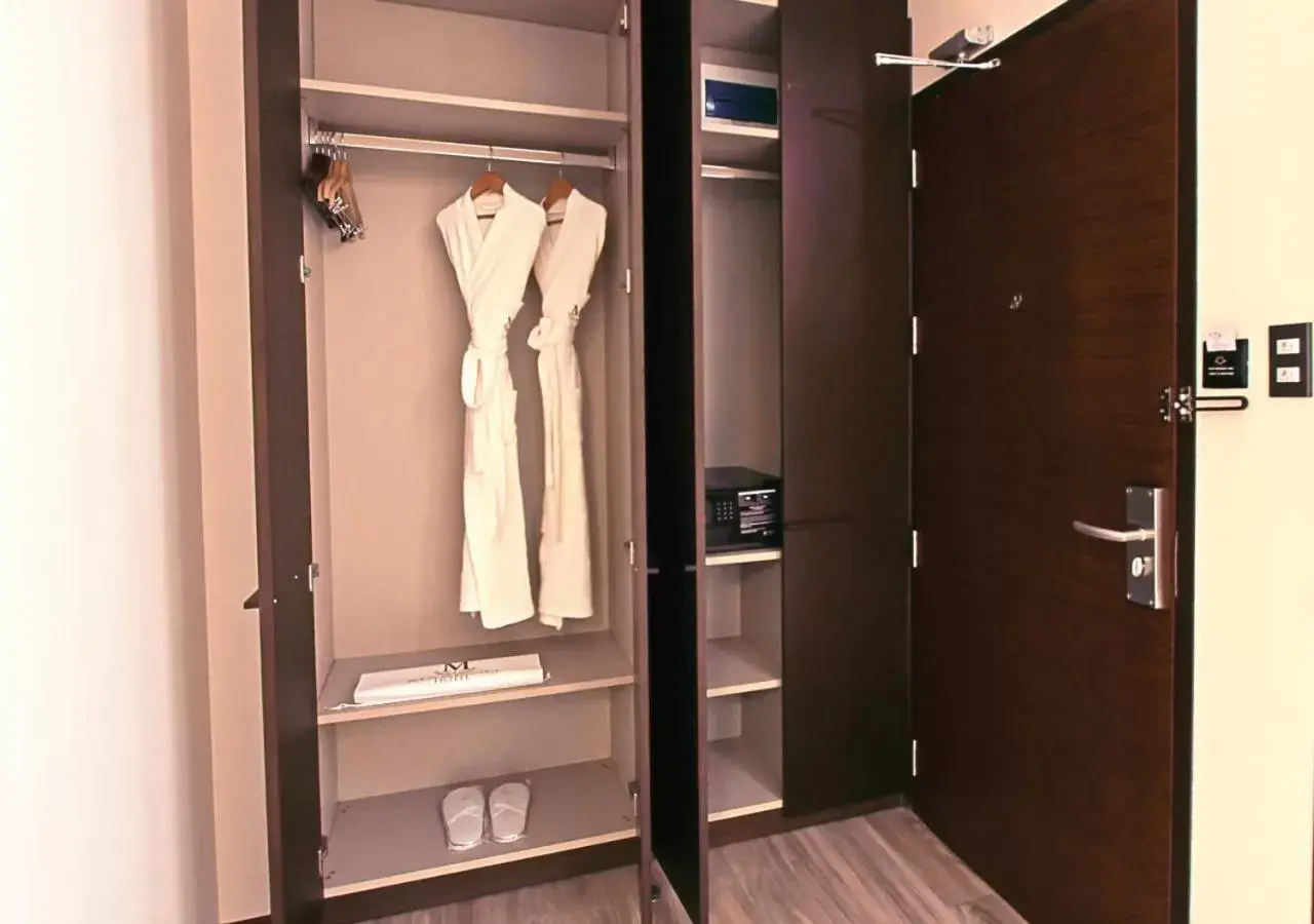 wardrobe, Bathroom in The Marison Hotel