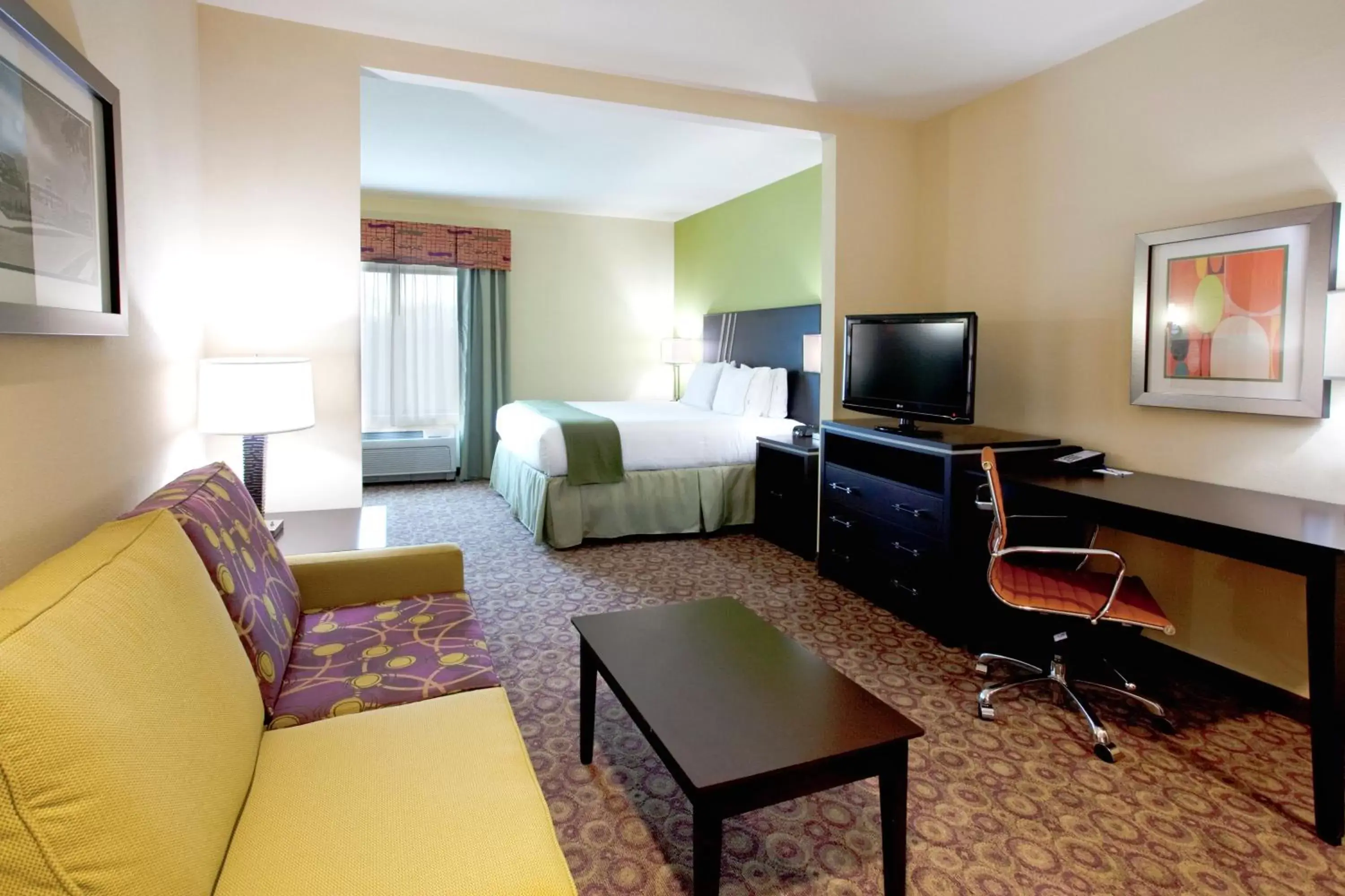 Photo of the whole room, TV/Entertainment Center in Holiday Inn Express Hotel & Suites Clemson - University Area, an IHG Hotel