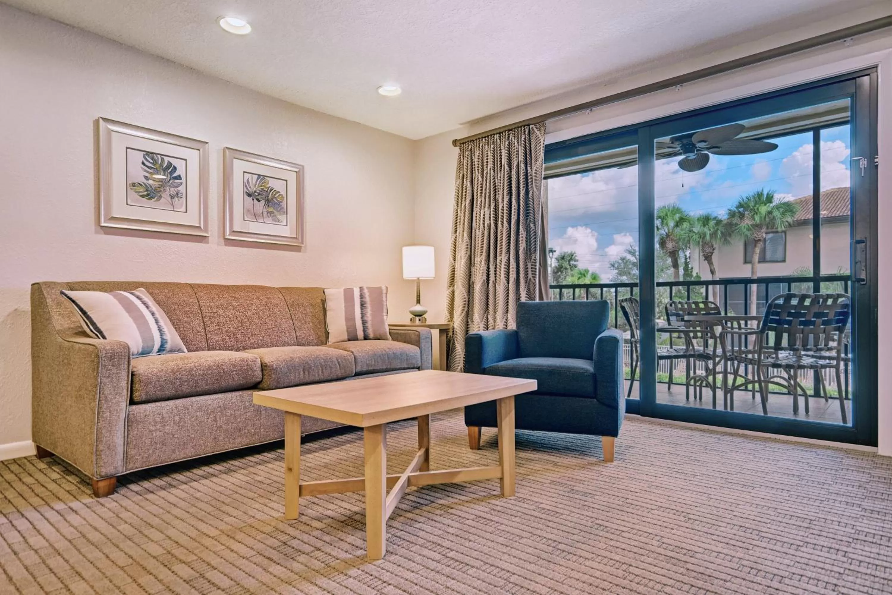 Living room in Club Wyndham Orlando International