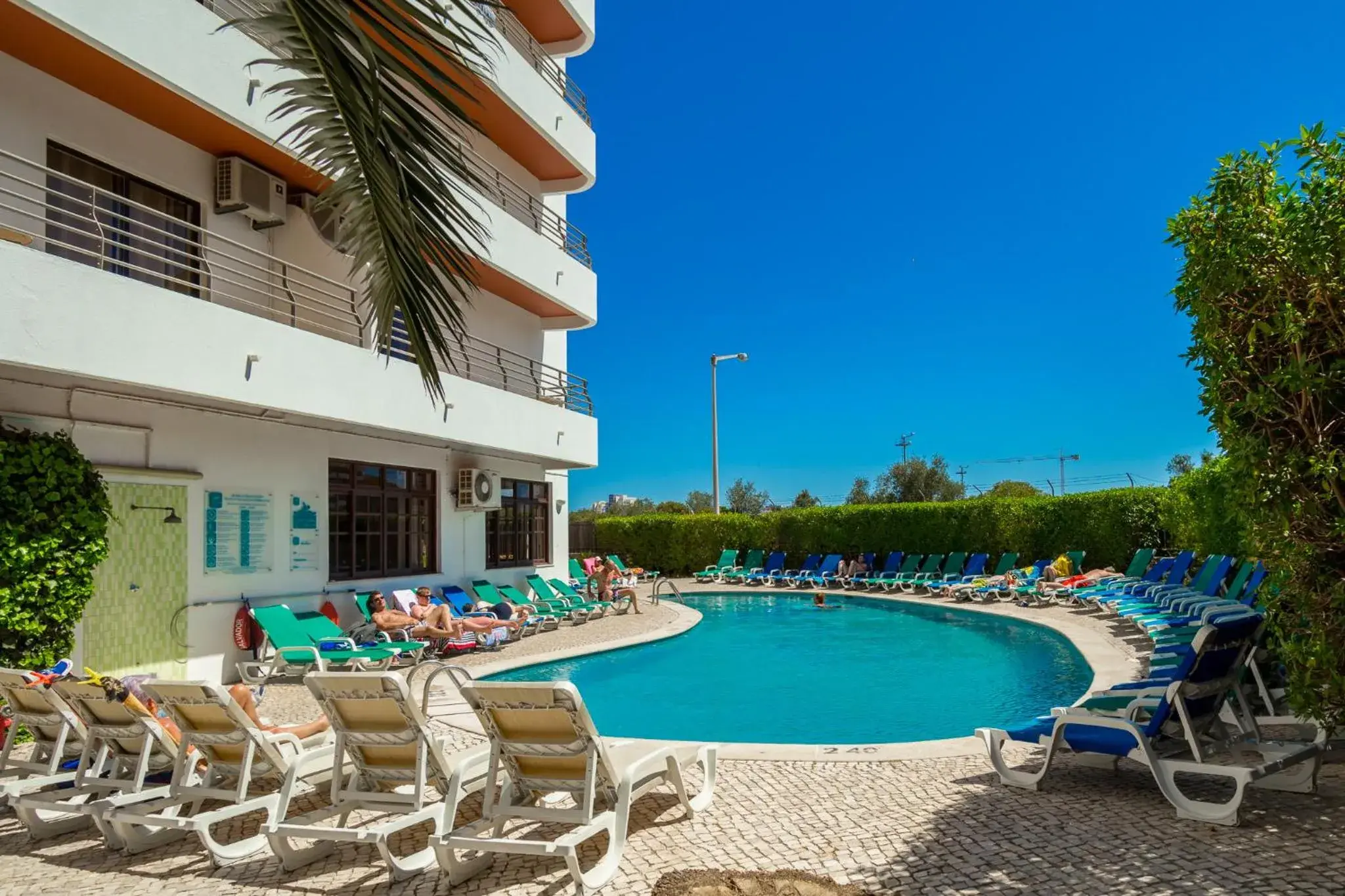 Swimming Pool in Mirachoro Portimao