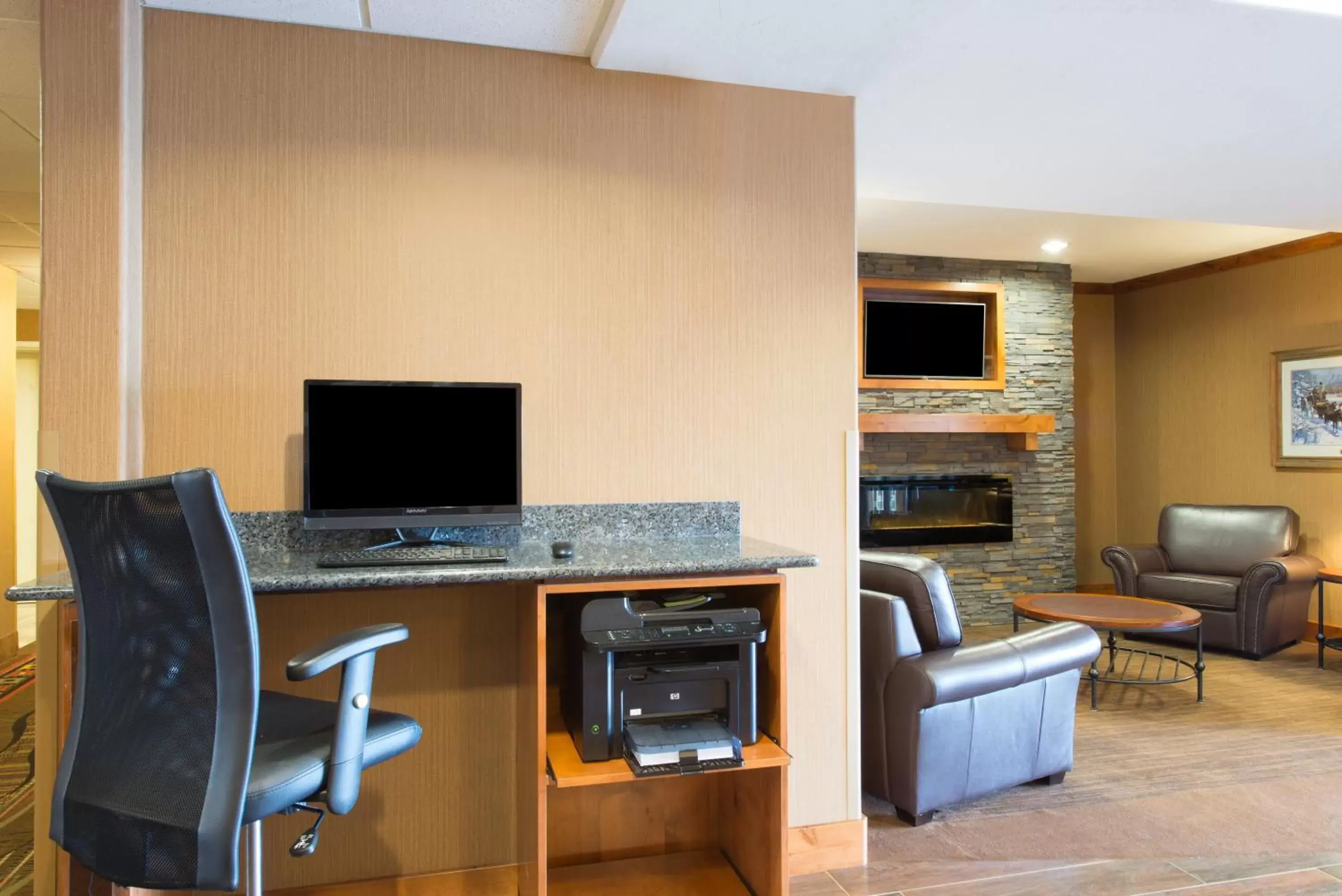 Other, TV/Entertainment Center in Holiday Inn Express & Suites Douglas, an IHG Hotel