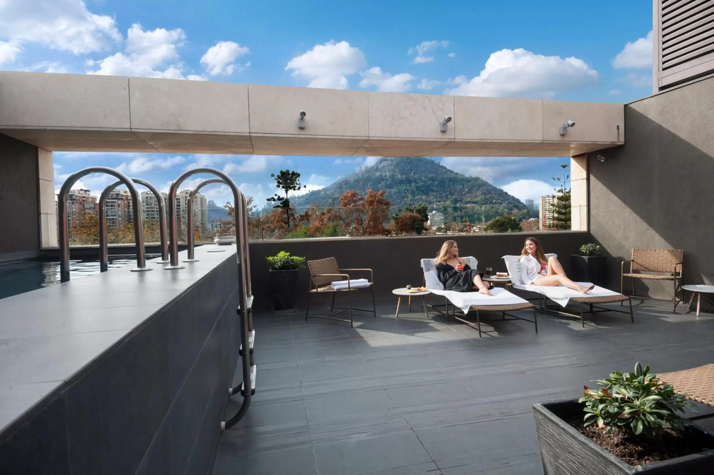 Swimming pool in Hotel Ismael Swimming pool in Hotel Ismael