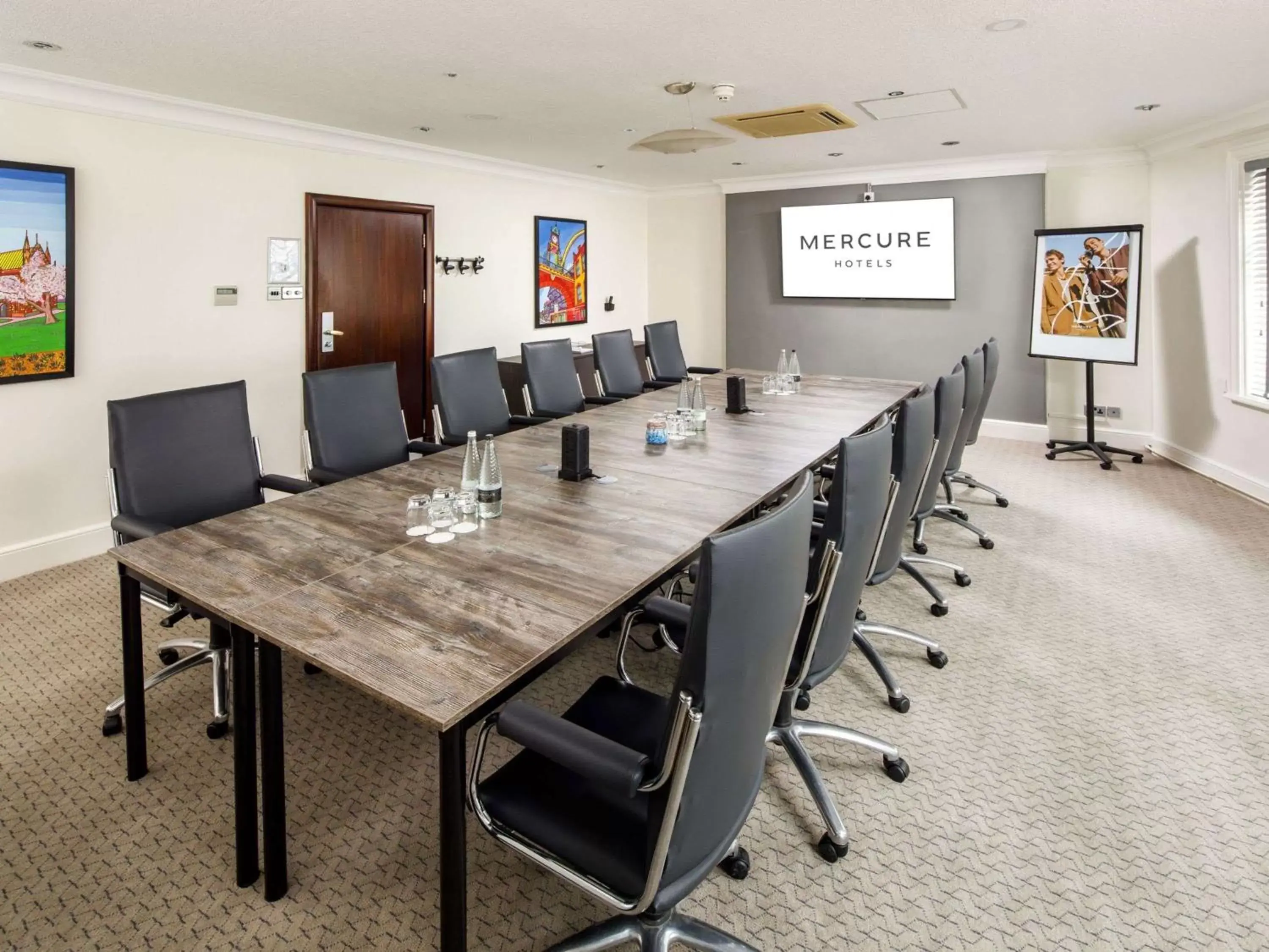 Meeting/conference room in Mercure Chester Abbots Well Hotel