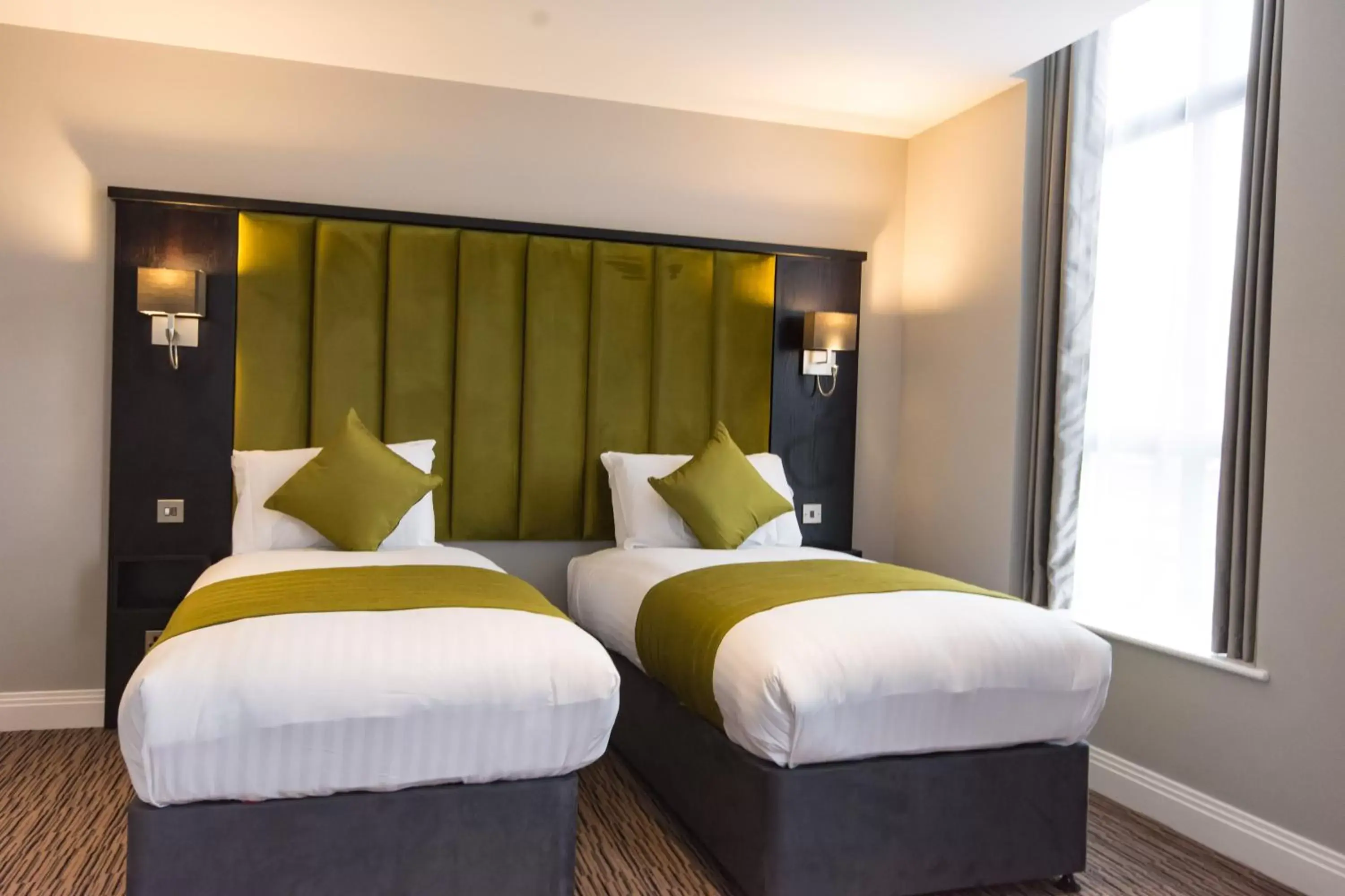 Standard Twin Room in St Nicholas Hotel Colchester Standard Twin Room in St Nicholas Hotel Colchester