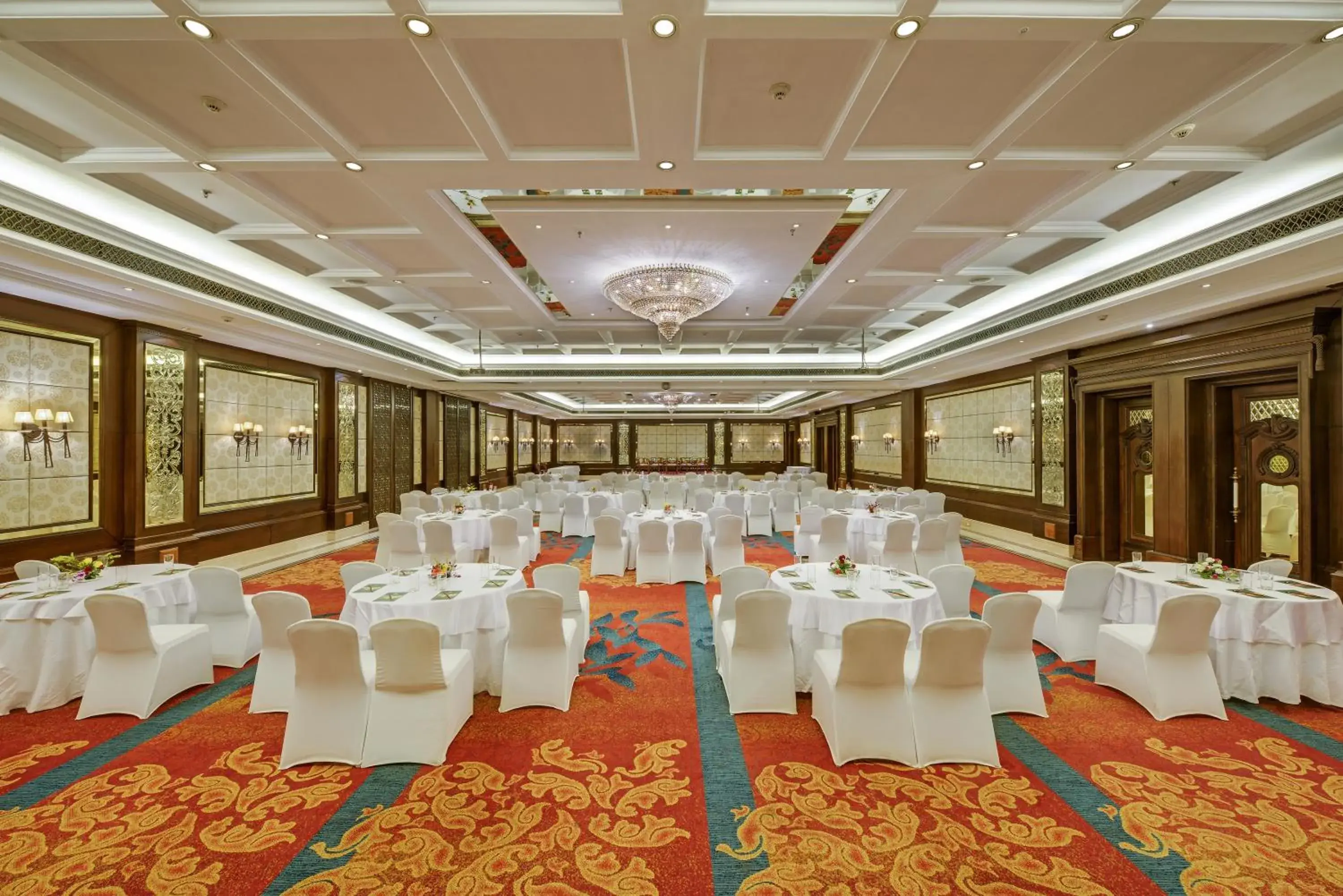 Banquet/Function facilities, Banquet Facilities in Mayfair Convention