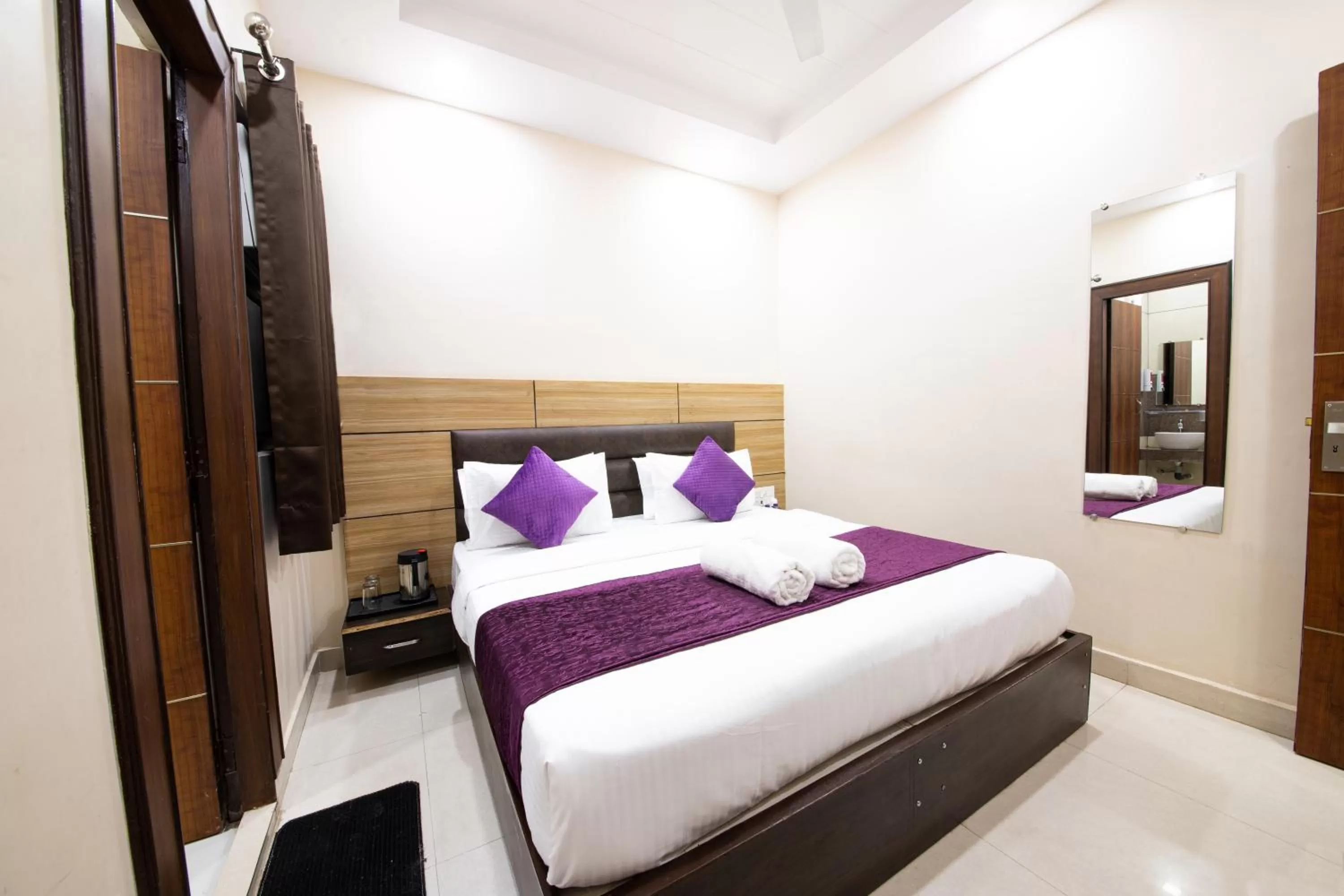 Bed in Perfect Stayz Dwarkesh - Hotel Near Haridwar Railway station