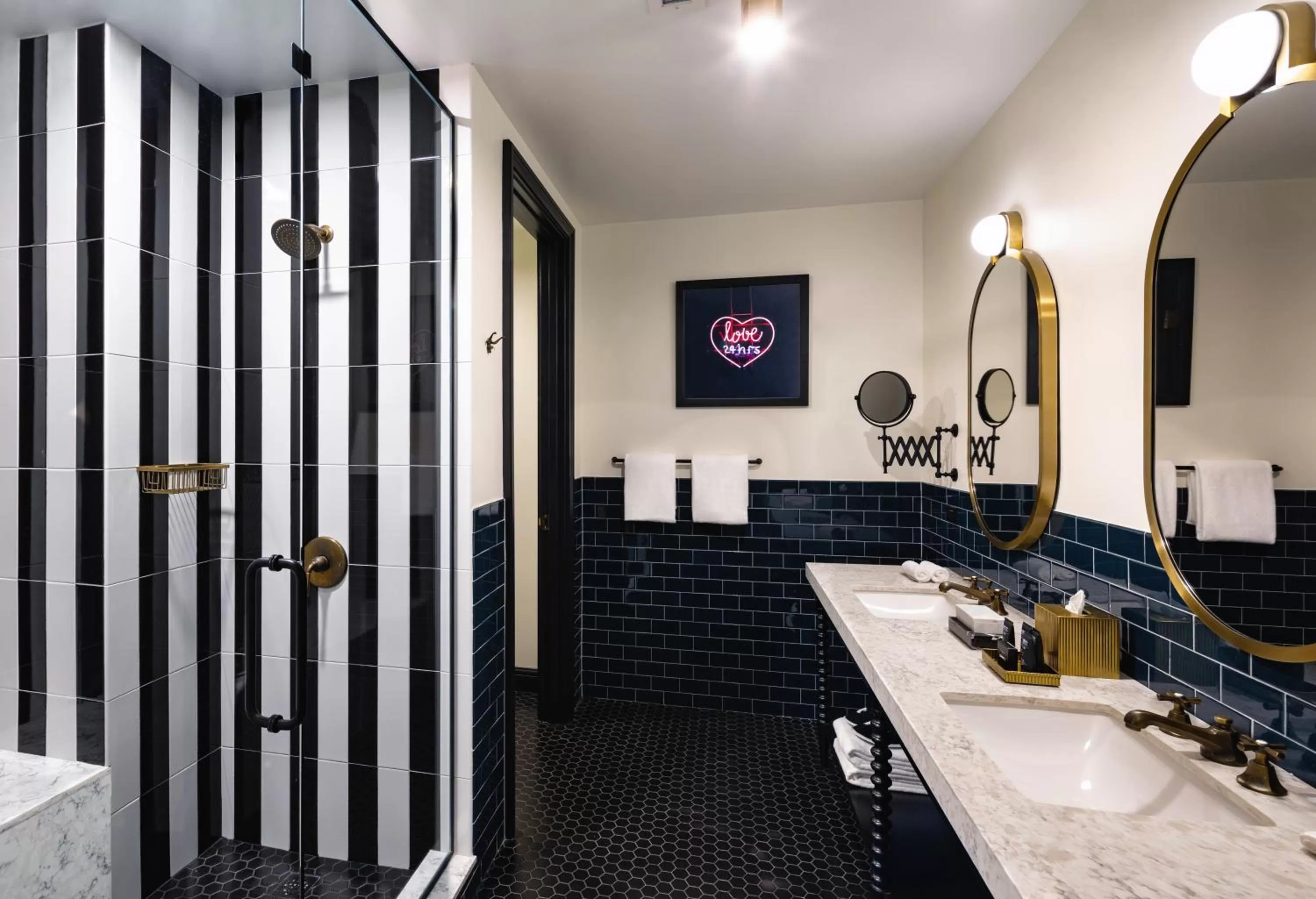 Shower in Dream Nashville, by Hyatt