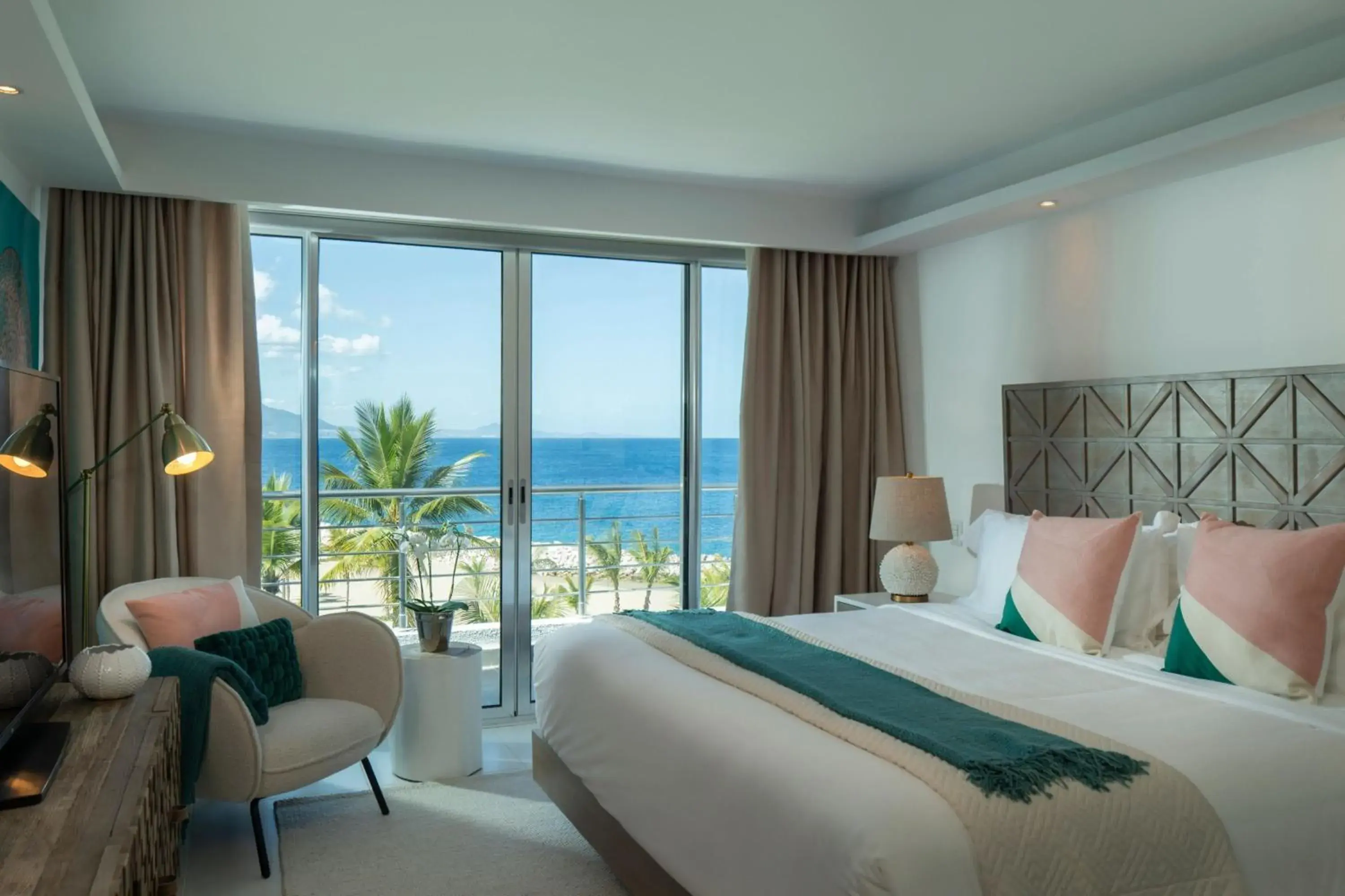 Bedroom in The Ocean Club, a Luxury Collection Resort, Costa Norte