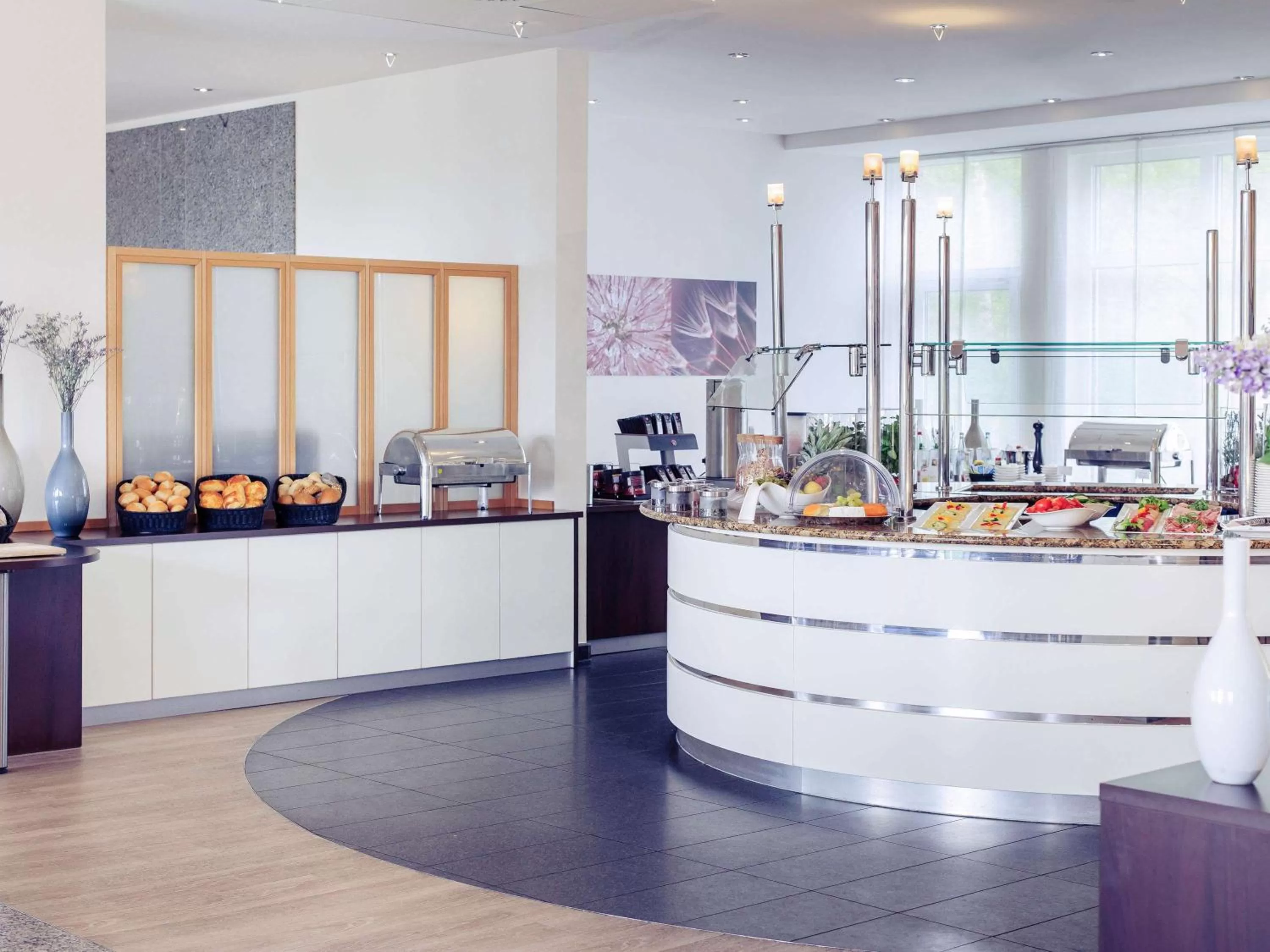 Restaurant/places to eat in Mercure Kamen Unna