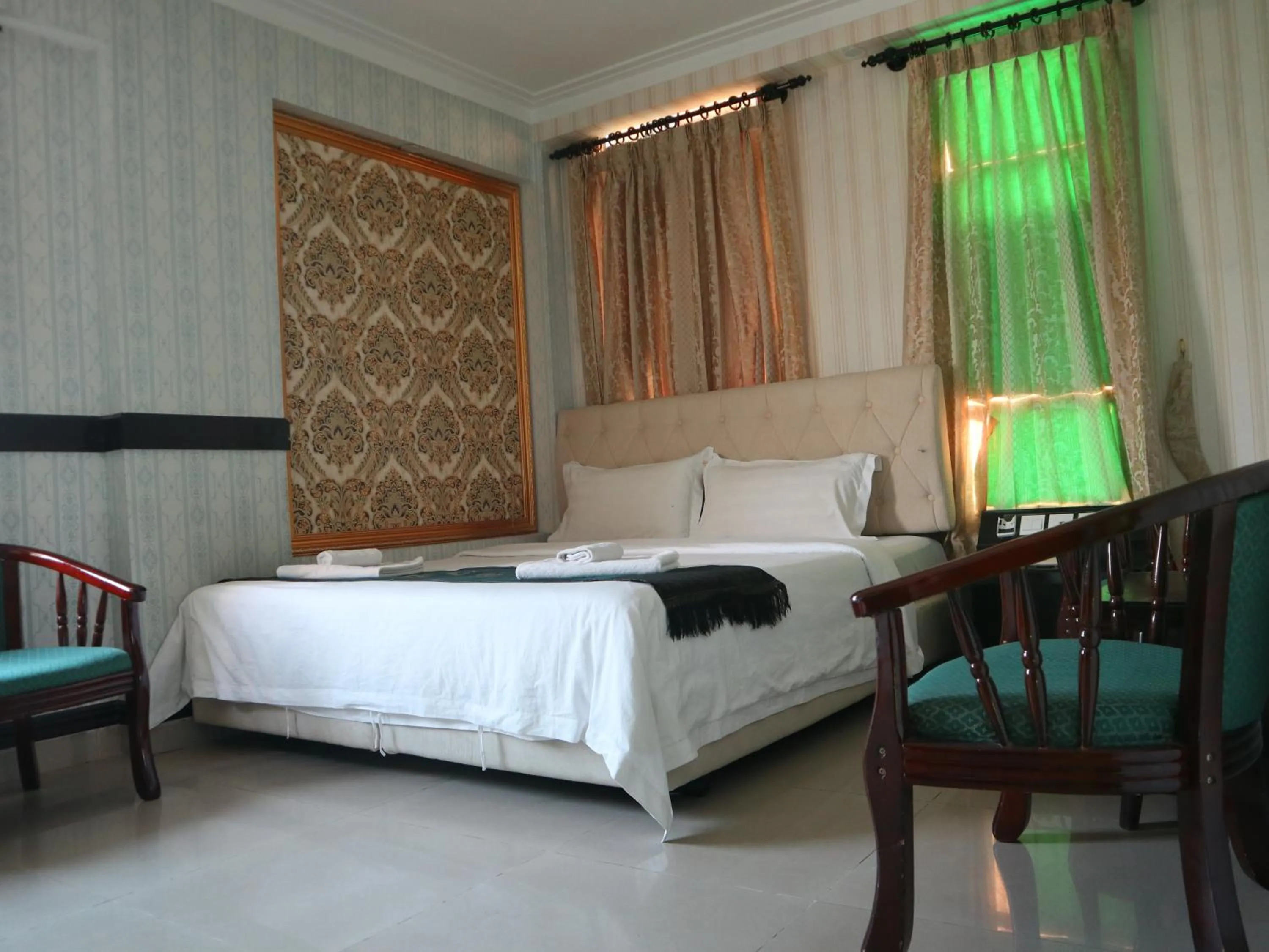 Bed in A1 Hotel (Aite-1)