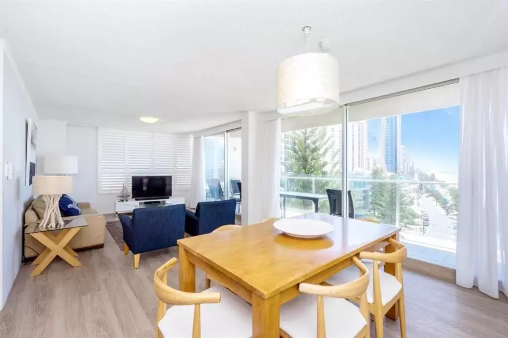 Dining Area in One The Esplanade Apartments on Surfers Paradise