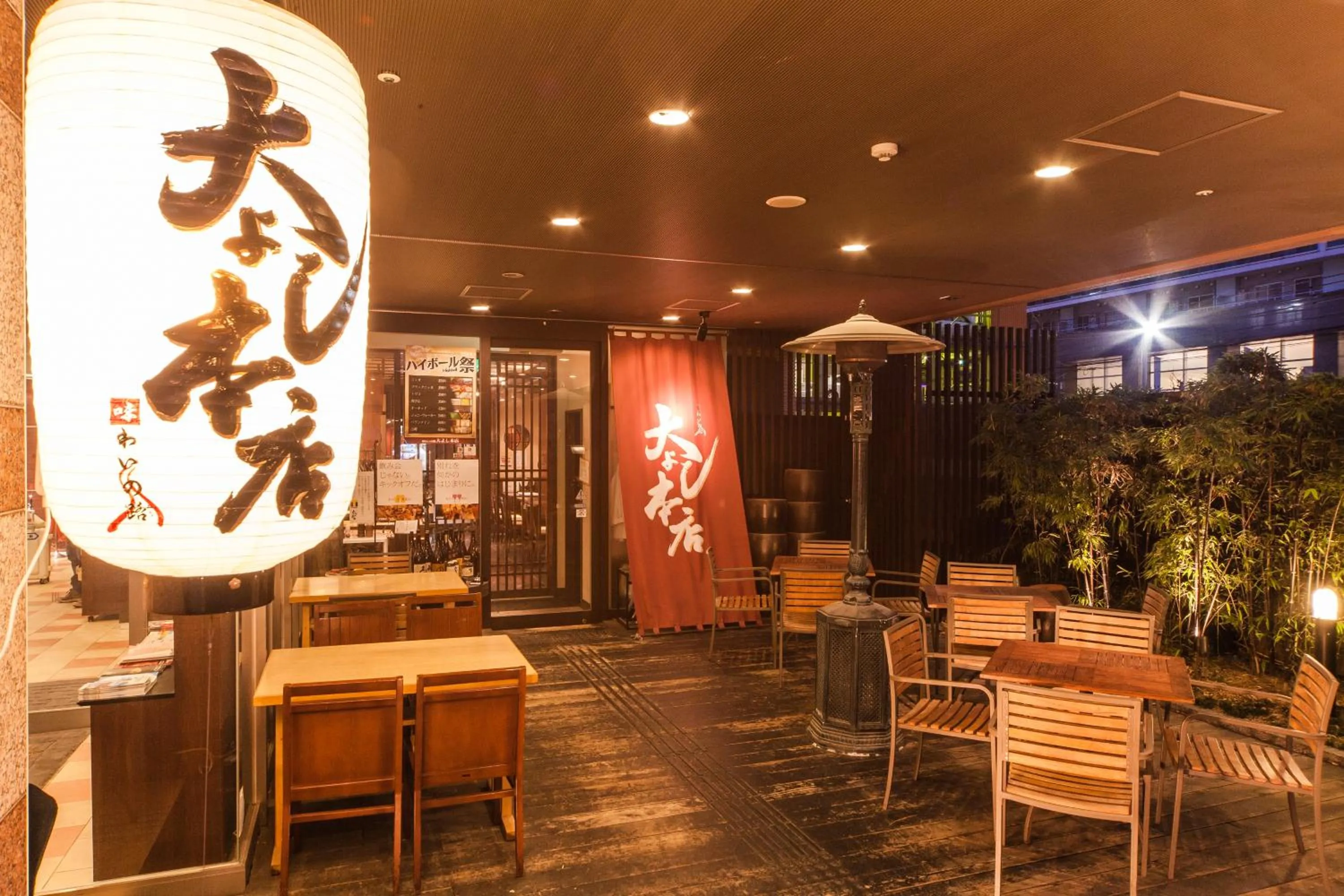 Restaurant/places to eat in HOTEL MYSTAYS Sakaisuji Honmachi