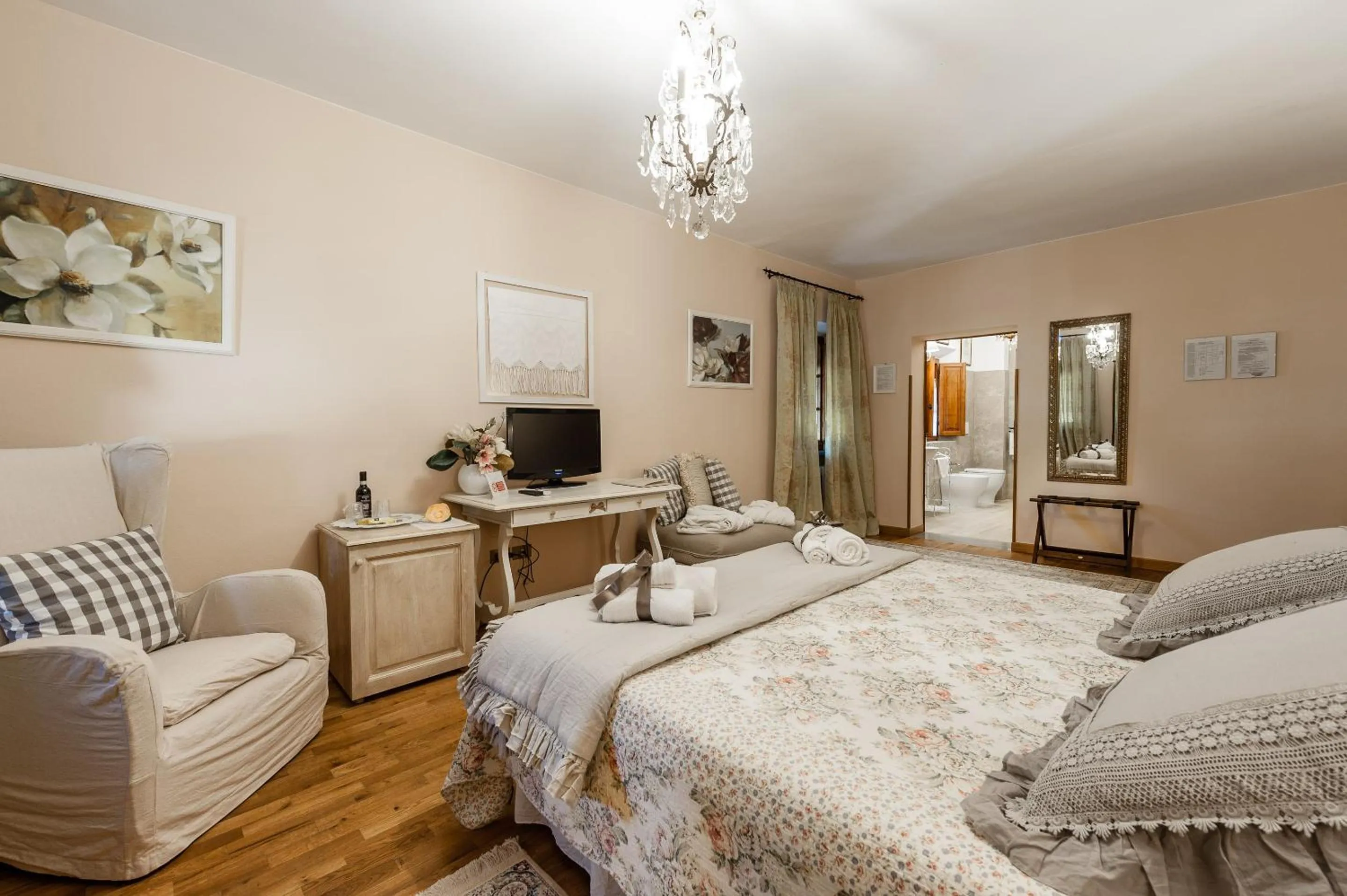 Bed in Giardino della Pieve Relais- Adult Only