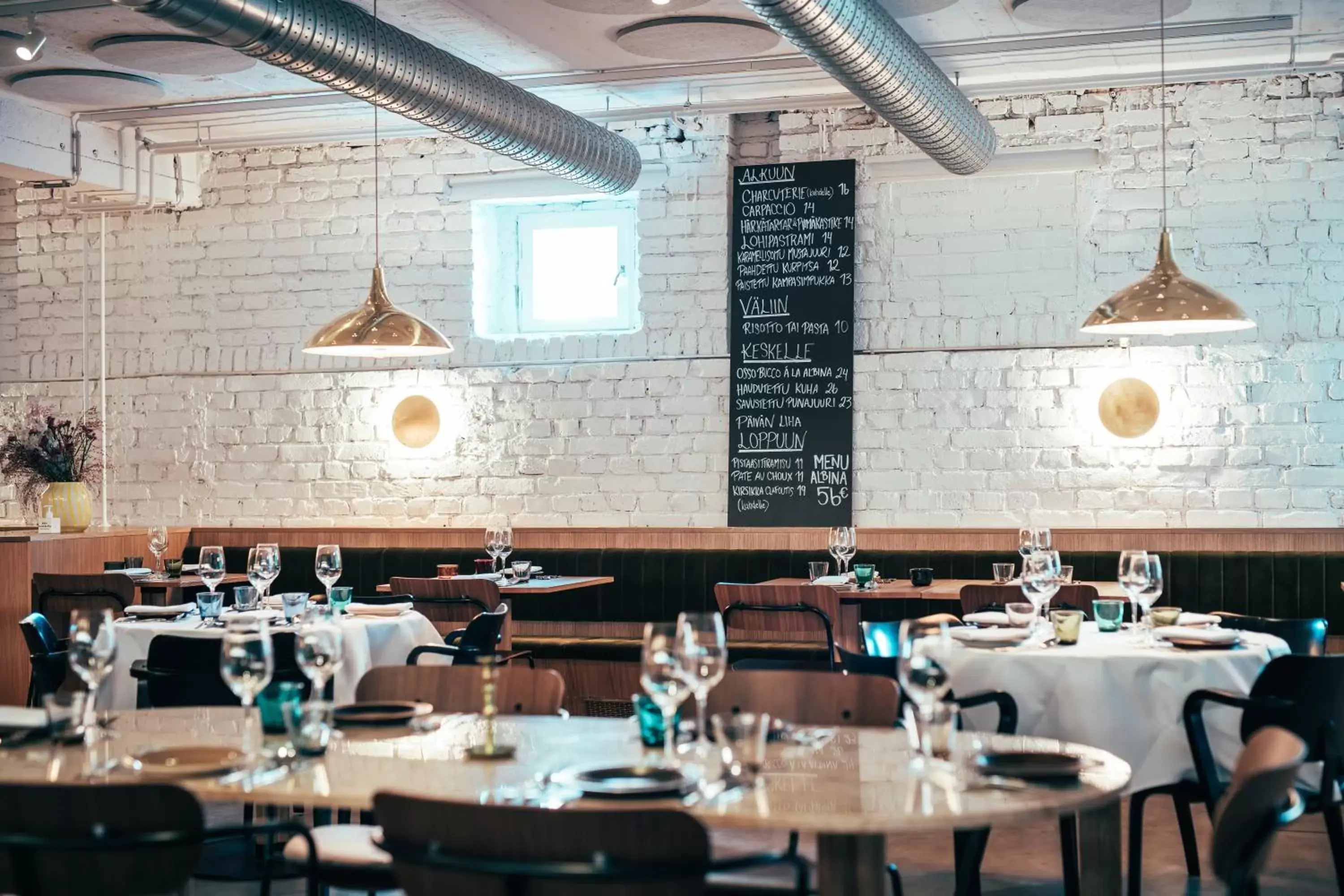 Restaurant/places to eat in The Folks Hotel Konepaja Restaurant/places to eat in The Folks Hotel Konepaja