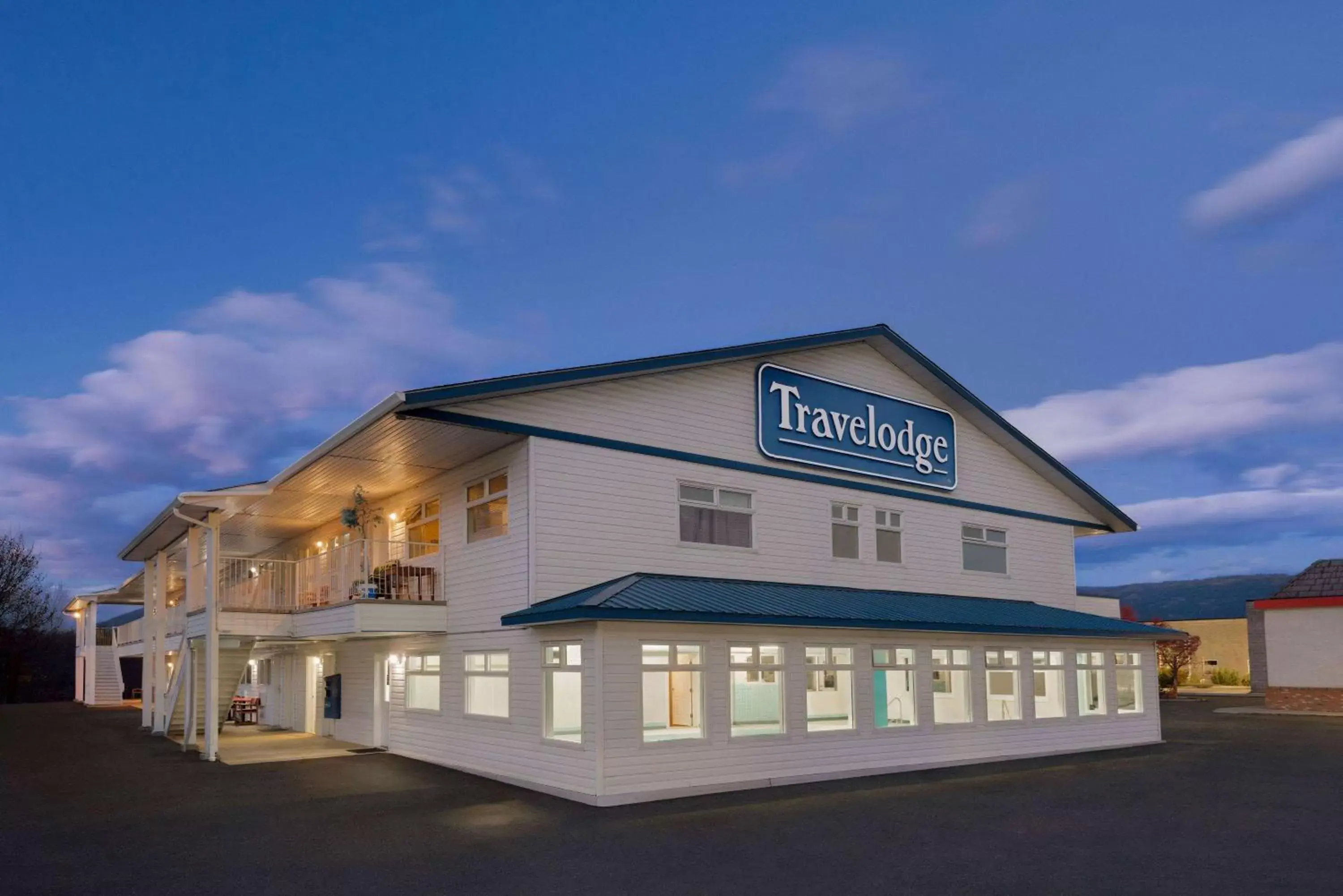 Property building in Travelodge by Wyndham Salmon Arm BC