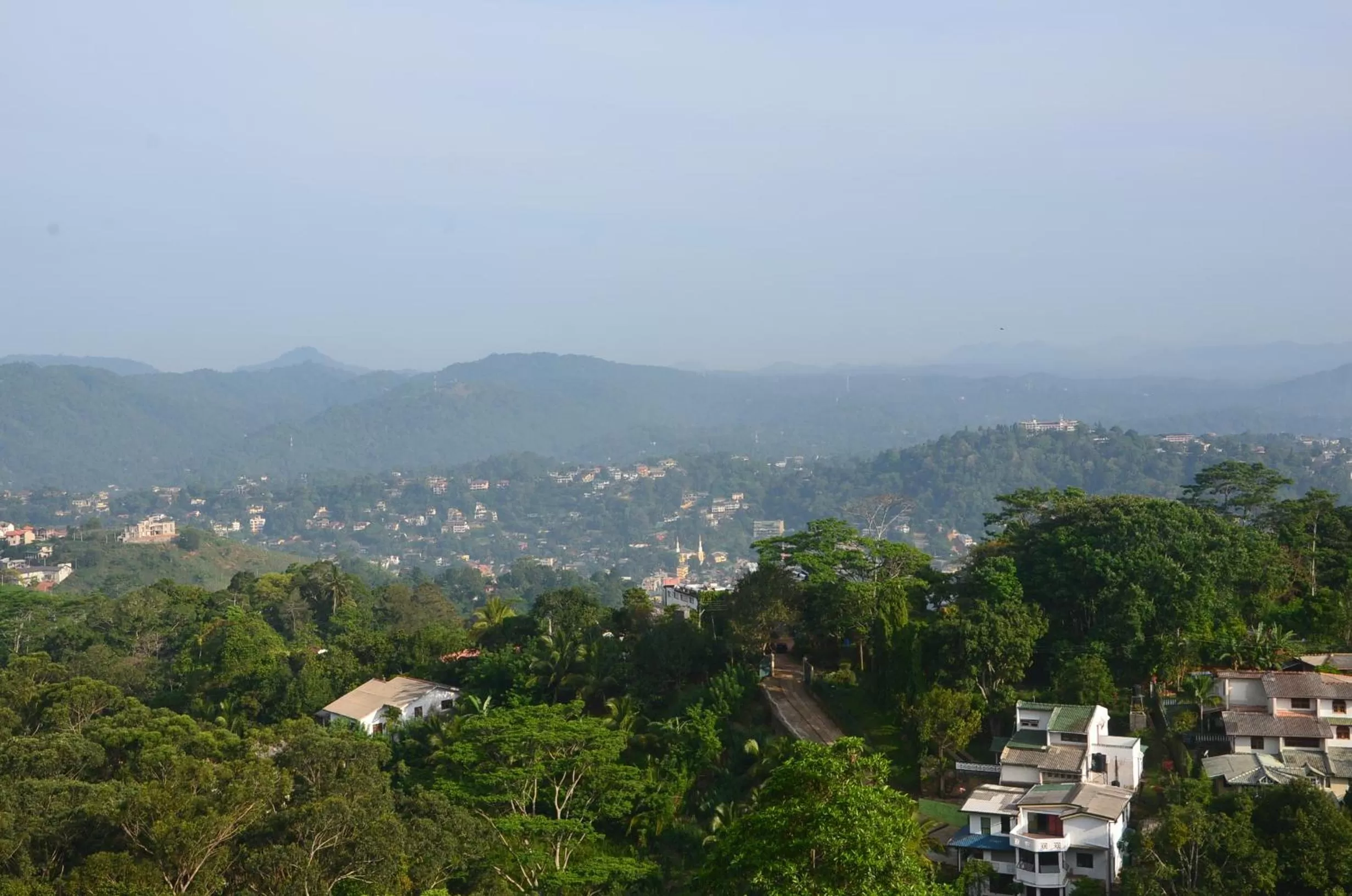 Bird's-eye View in Kandy Unique Hotel