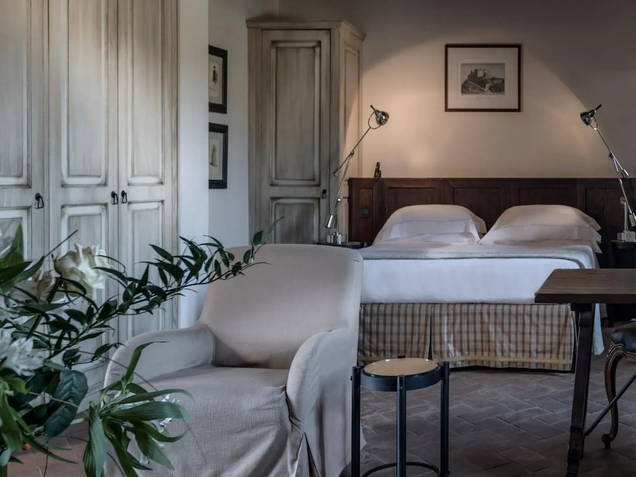 Bed in Castel Monastero - The Leading Hotels of the World