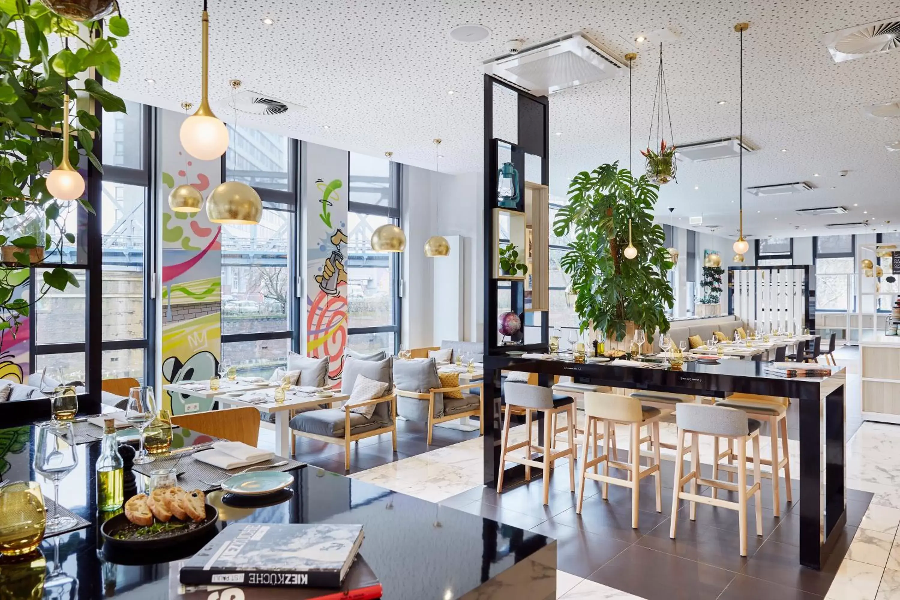 Restaurant/places to eat in INNSiDE by Meliá Hamburg Hafen Restaurant/places to eat in INNSiDE by Meliá Hamburg Hafen