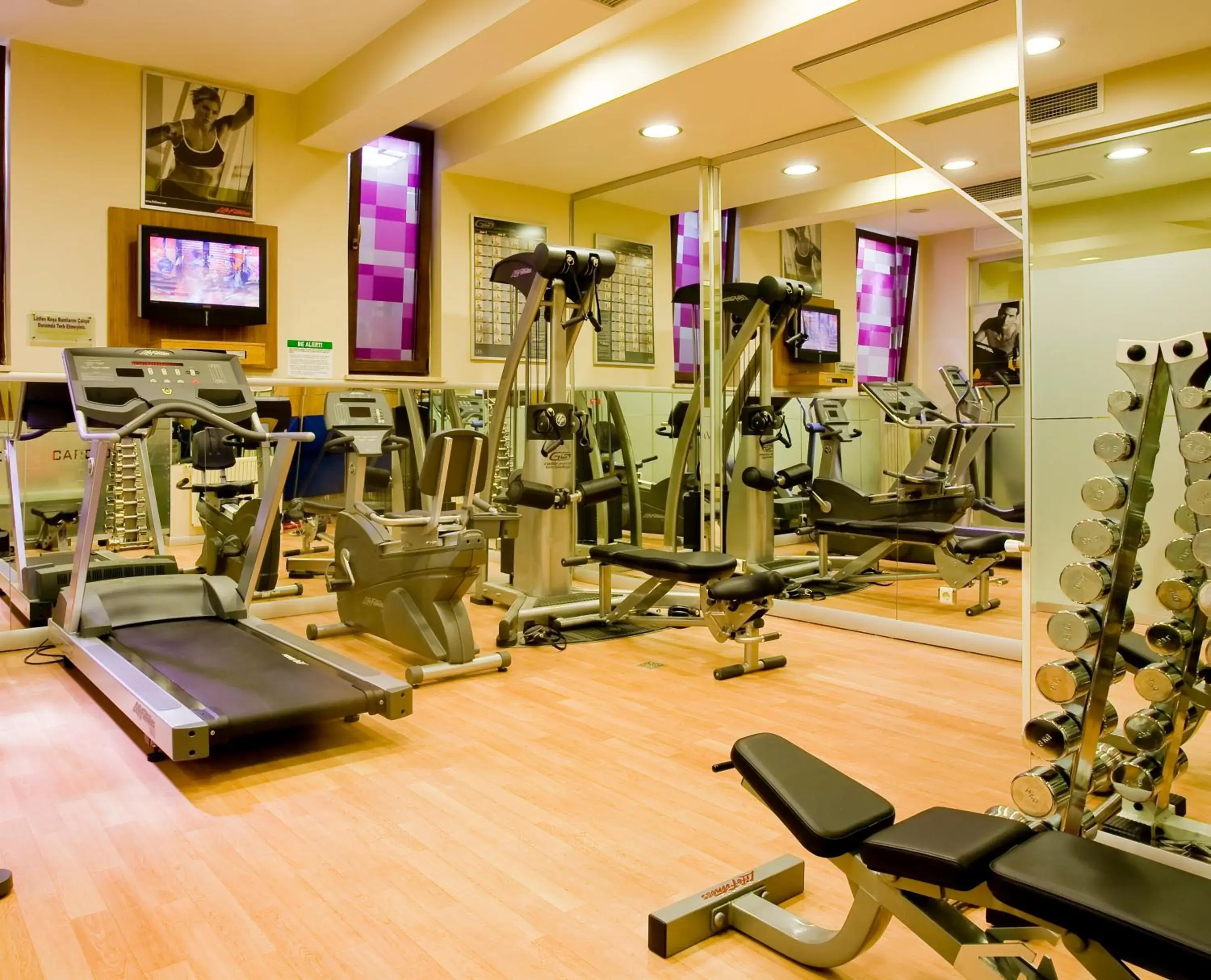 Fitness centre/facilities, Fitness Center/Facilities in GLK PREMIER Regency Suites & Spa