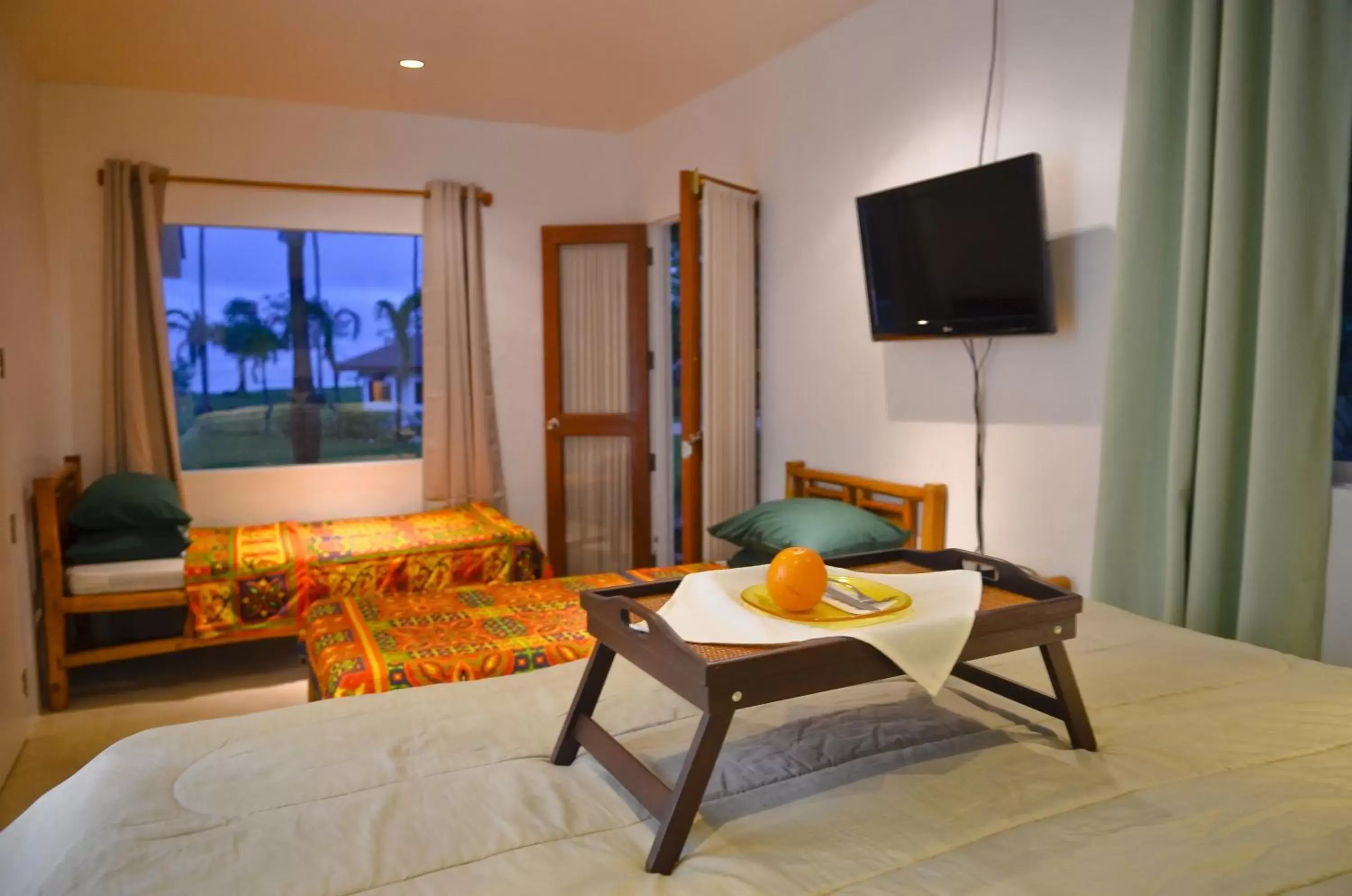 Bedroom, TV/Entertainment Center in Punta Bulata White Beach Resort & Spa