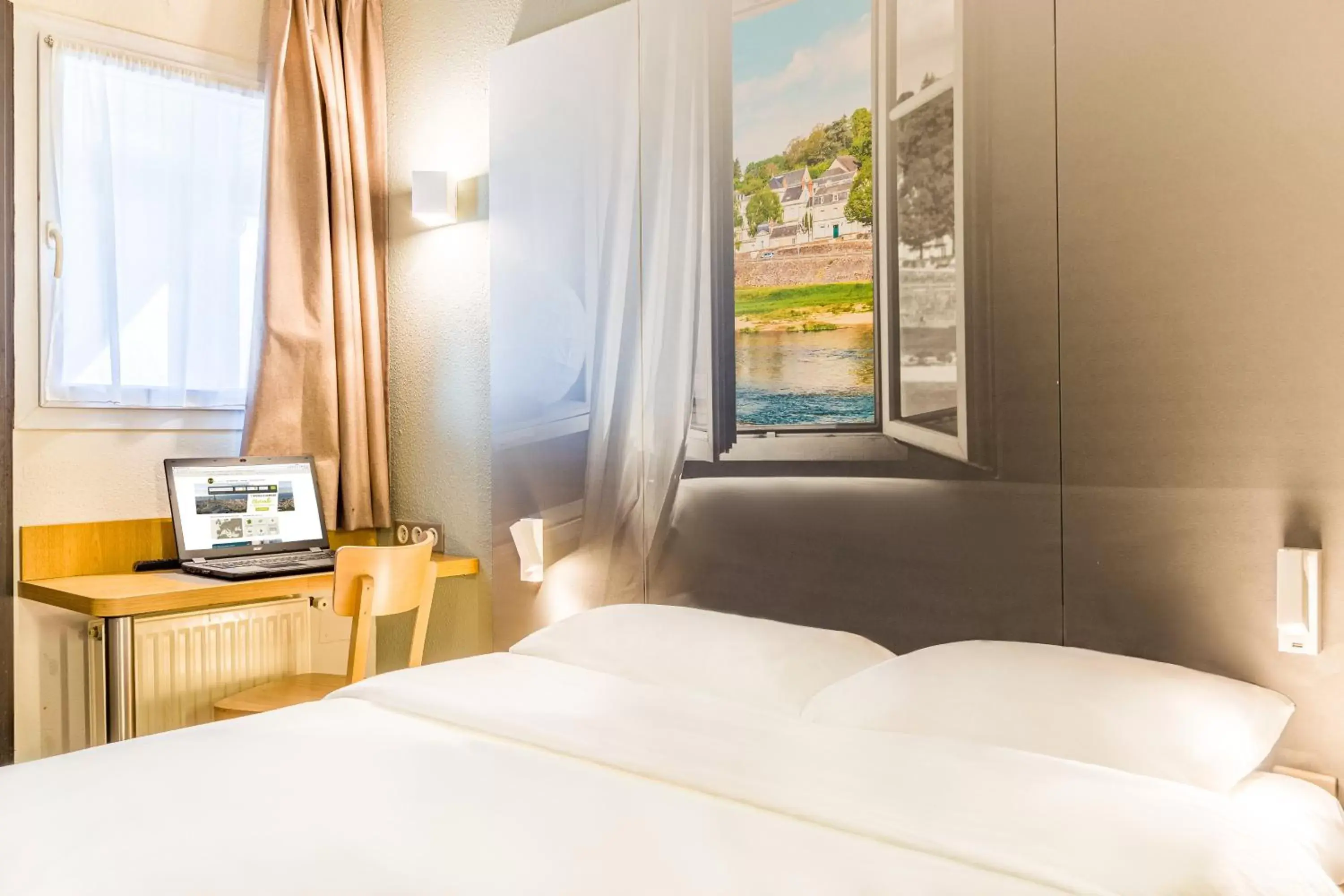 Bedroom, Bed in B&B HOTEL TOURS Sud Joué-lès-Tours
