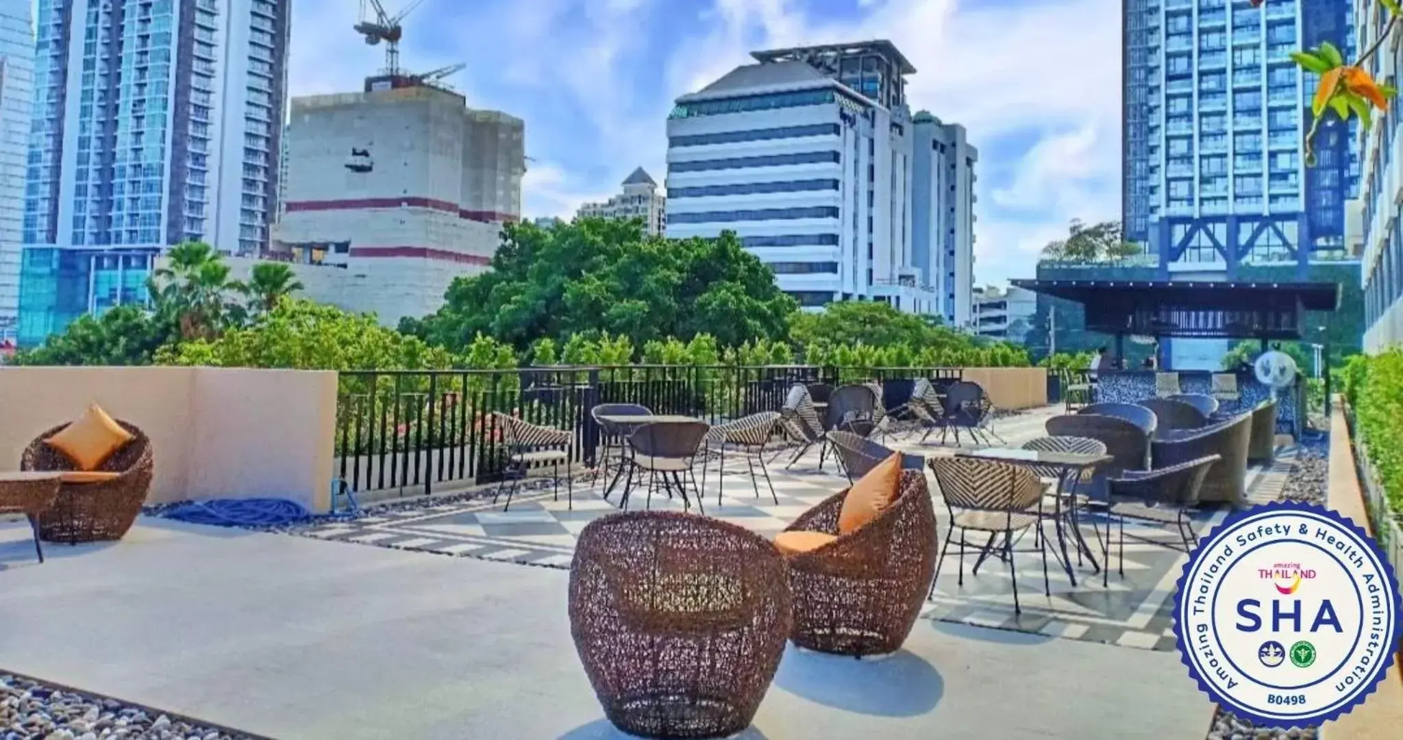 Lounge or bar in Evergreen Laurel Hotel Bangkok Lounge or bar in Evergreen Laurel Hotel Bangkok