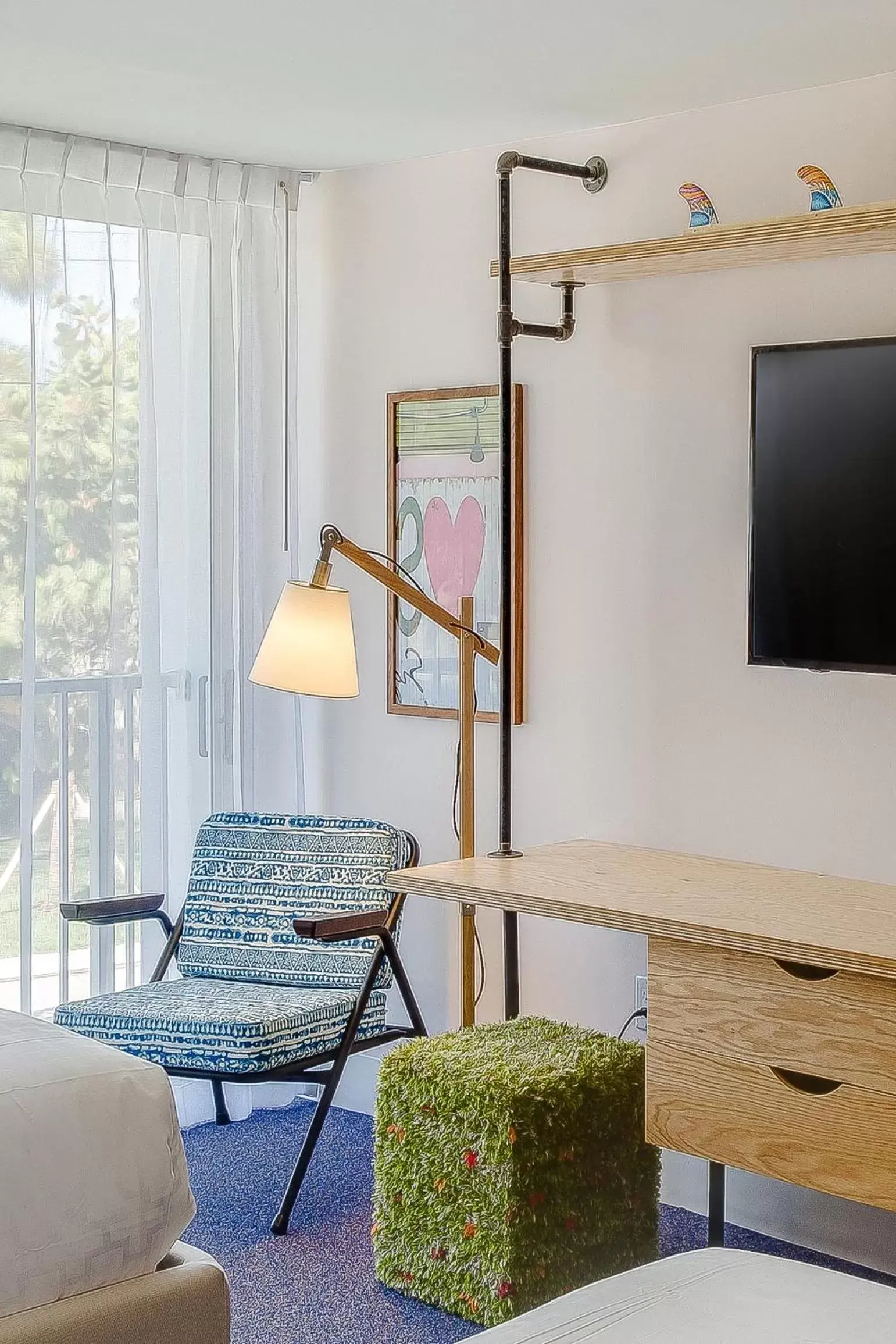 TV and multimedia, Seating Area in Plunge Beach Resort