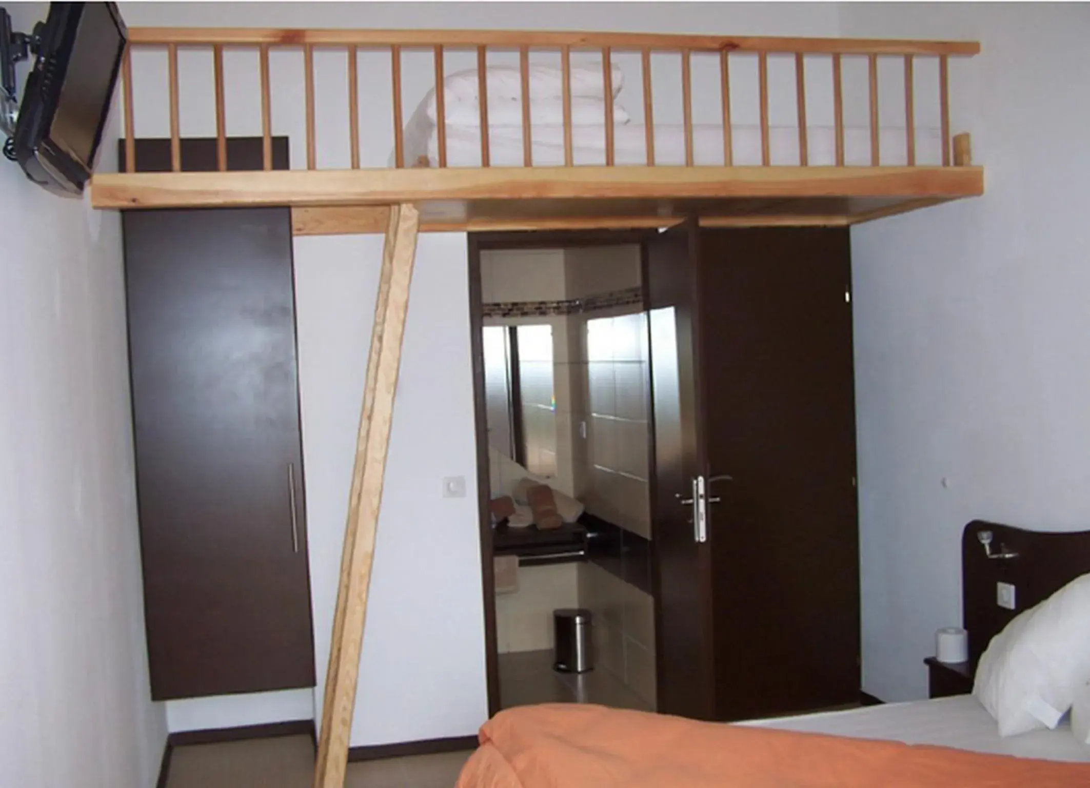 Photo of the whole room, Bathroom in Hôtel Le Richevaux