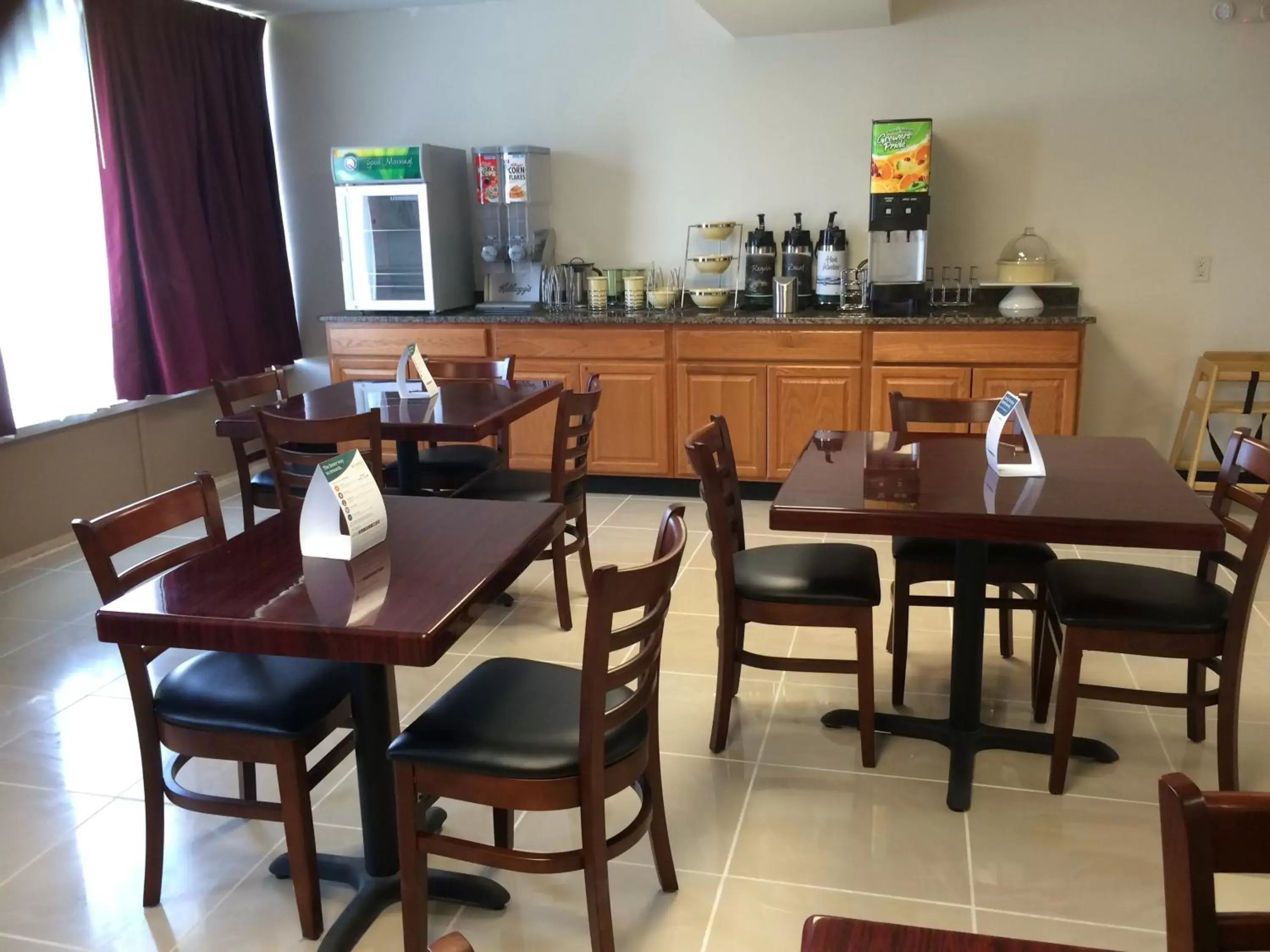 Restaurant/places to eat in Days Inn by Wyndham Hartsfield Jackson Atlanta Airport West Restaurant/places to eat in Days Inn by Wyndham Hartsfield Jackson Atlanta Airport West